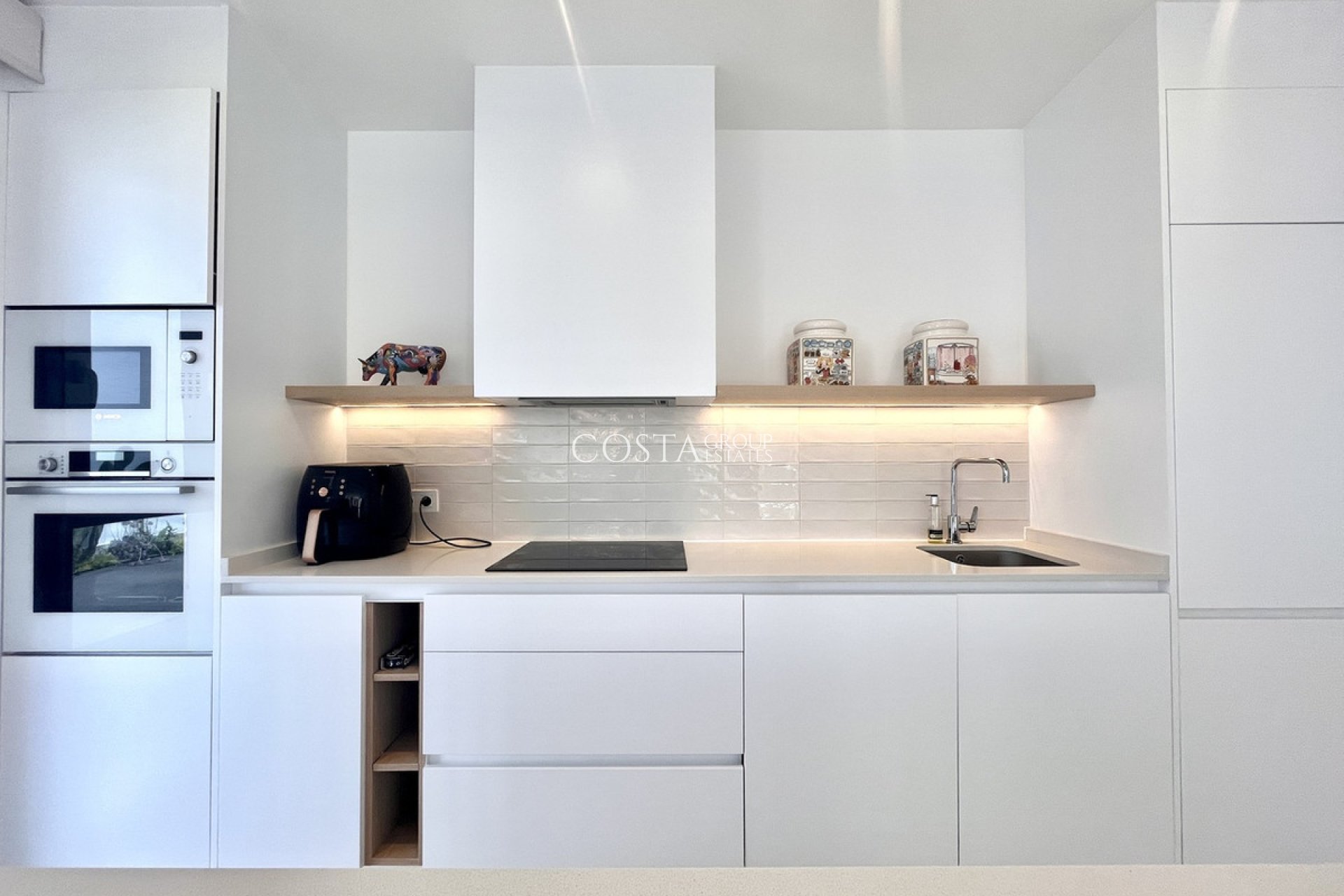 Resale - Villa -
Torrevieja - Torrevieja Centro