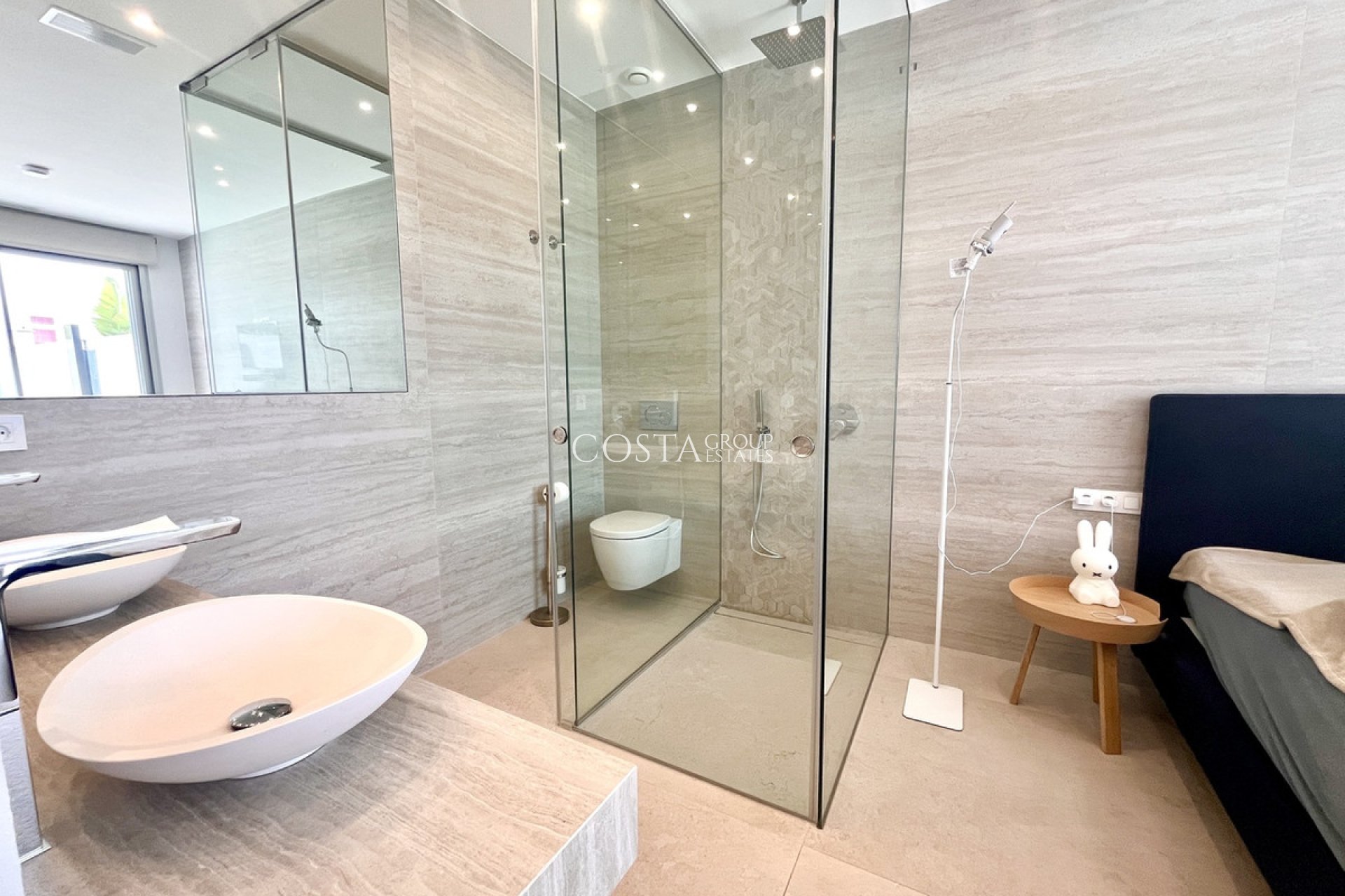 Resale - Villa -
Torrevieja - Torrevieja Centro