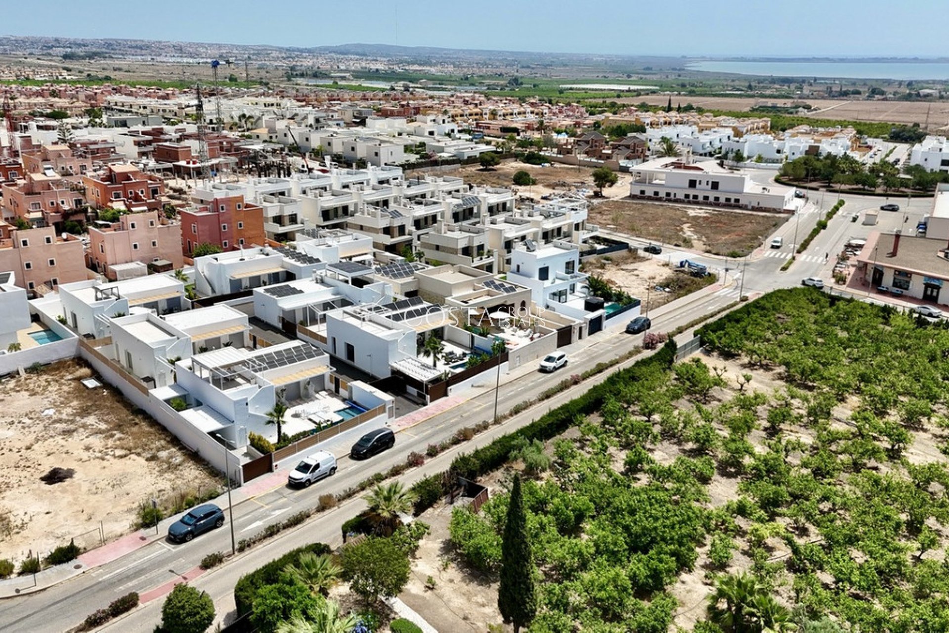 Resale - Villa -
Torrevieja - Torrevieja Centro