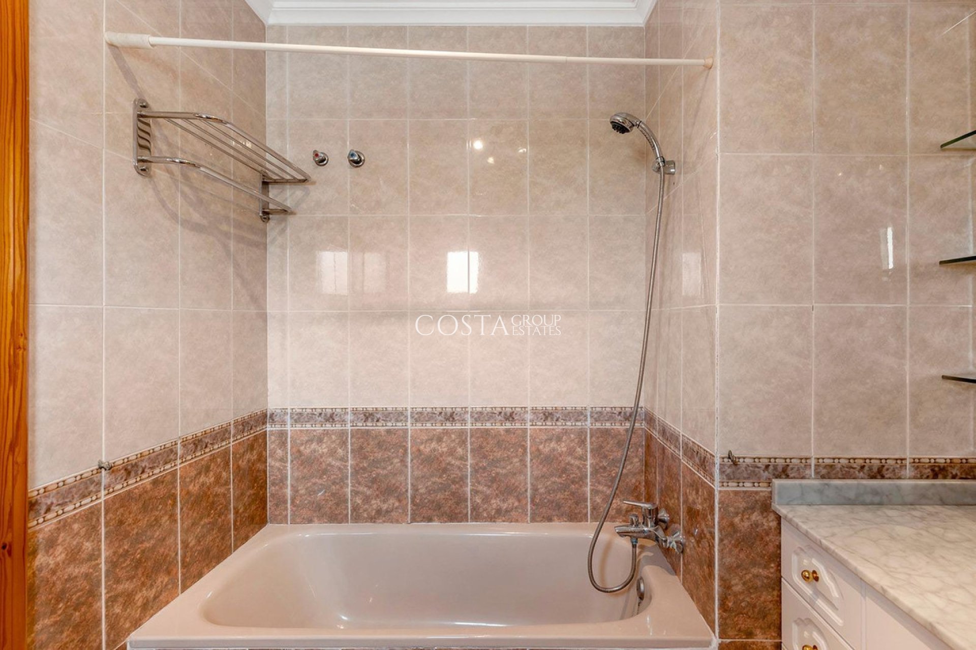 Resale - Villa -
Torrevieja - Torrevieja Centro