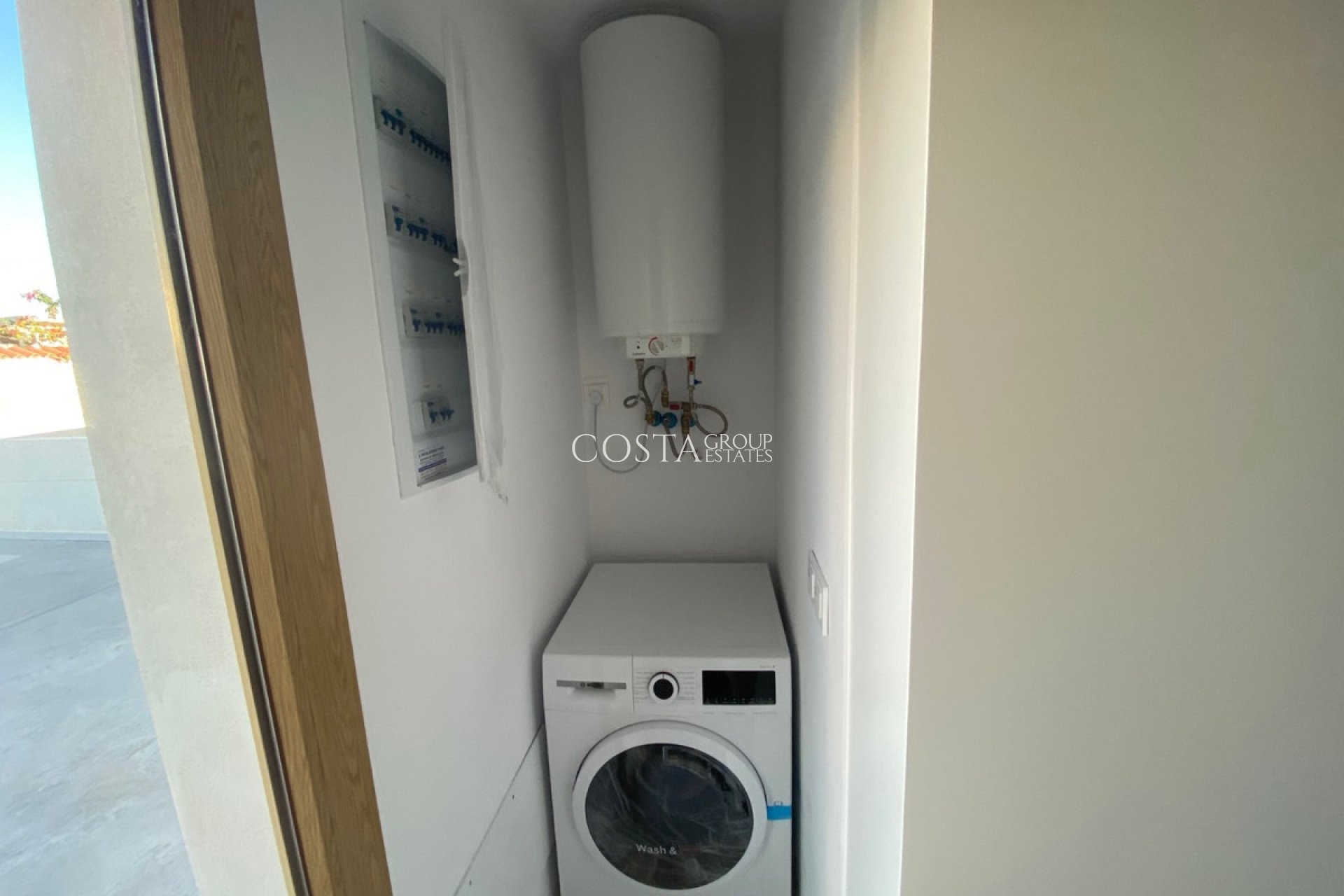 Resale - Villa -
Torrevieja - Torrevieja Centro