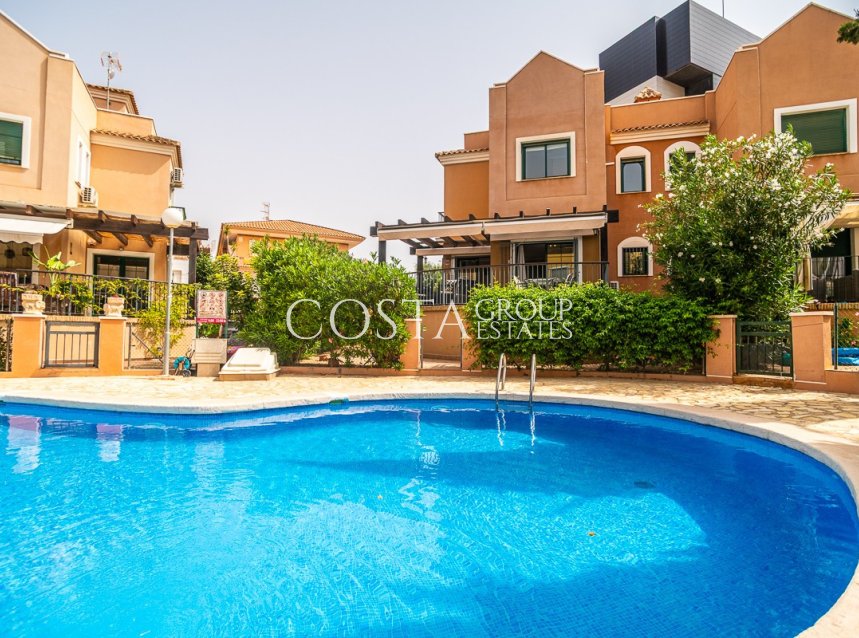 Resale - Villa -
Torrevieja - Torrevieja Centro