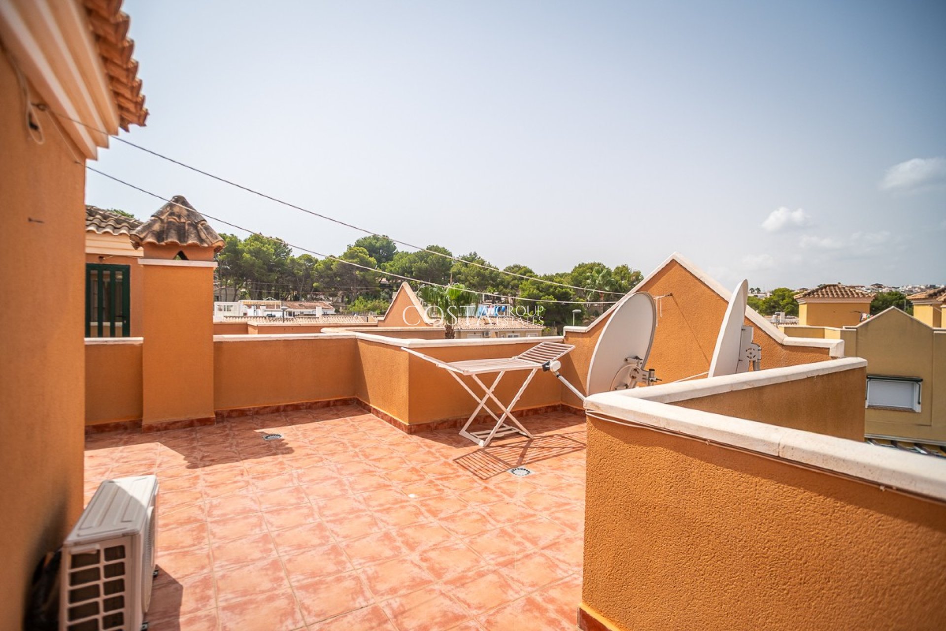 Resale - Villa -
Torrevieja - Torrevieja Centro