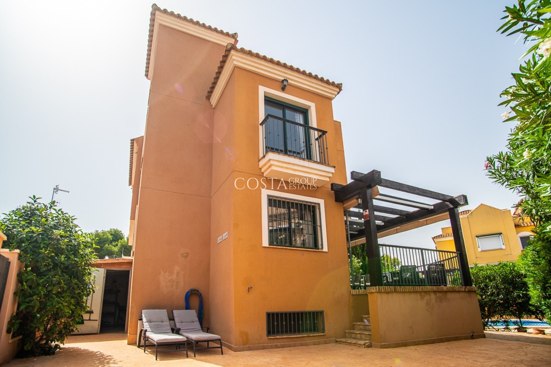 Resale - Villa -
Torrevieja - Torrevieja Centro