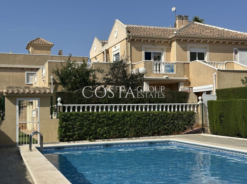 Resale - Villa -
Torrevieja - Torrevieja Centro