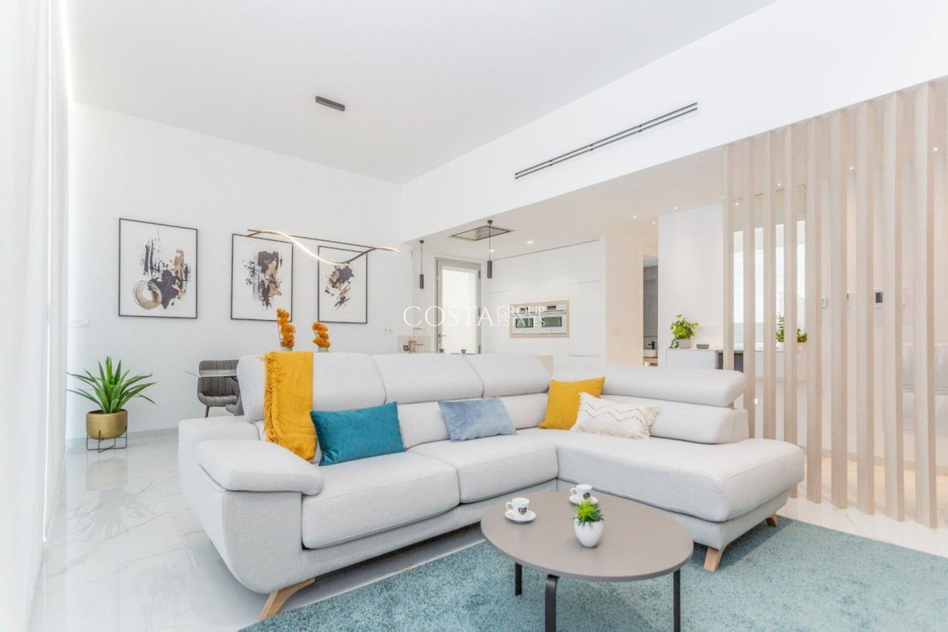 Resale - Villa -
Torrevieja - Torrevieja Centro