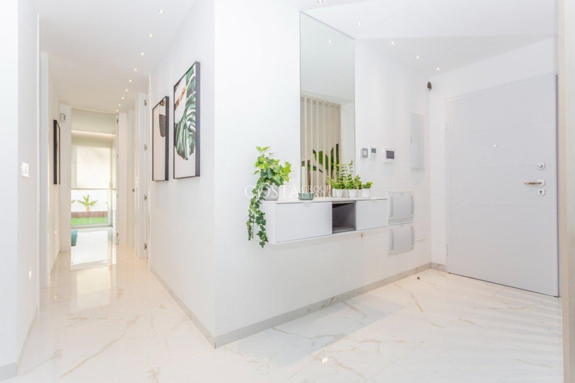 Resale - Villa -
Torrevieja - Torrevieja Centro
