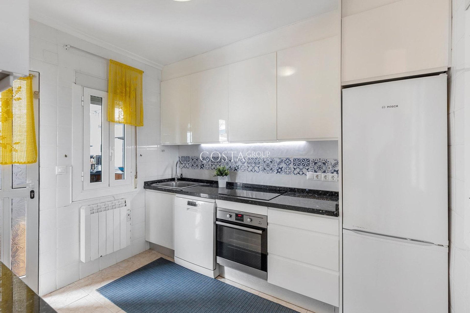 Resale - Villa -
Torrevieja - Torrevieja Centro