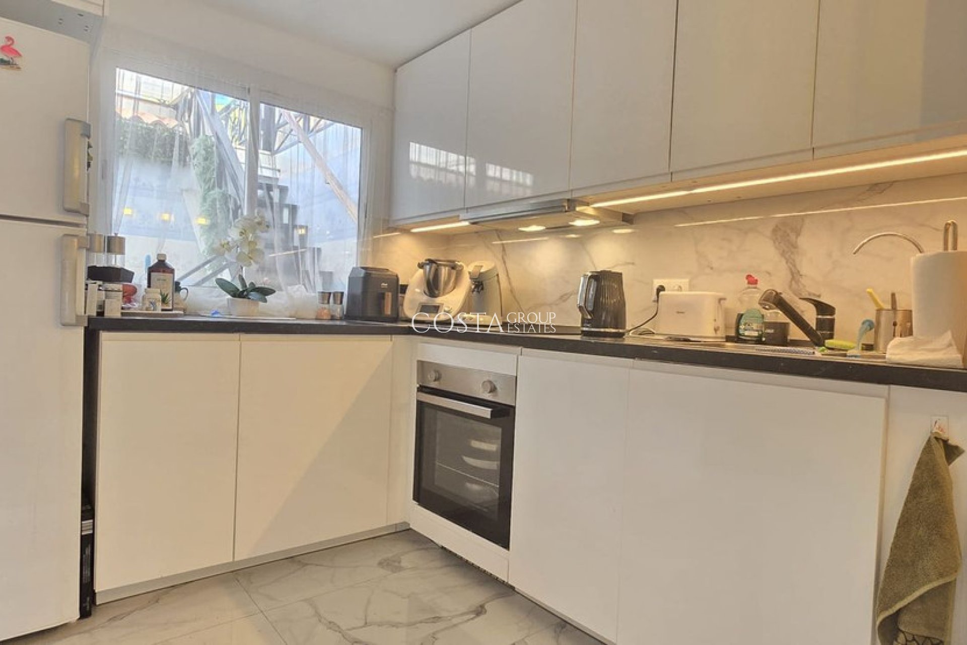 Resale - Villa -
Torrevieja - Torrevieja Centro