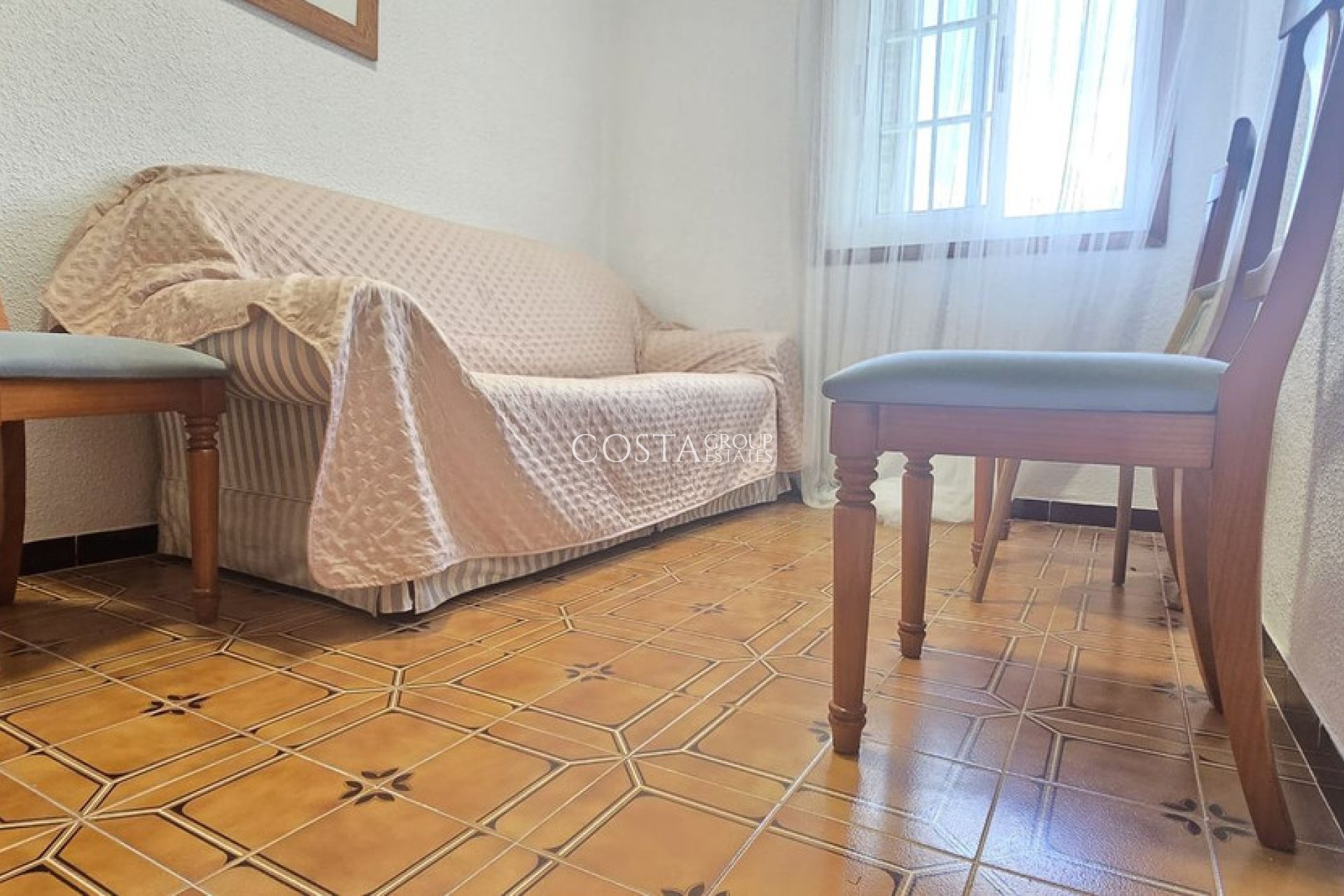 Resale - Villa -
Torrevieja - Torrevieja Centro