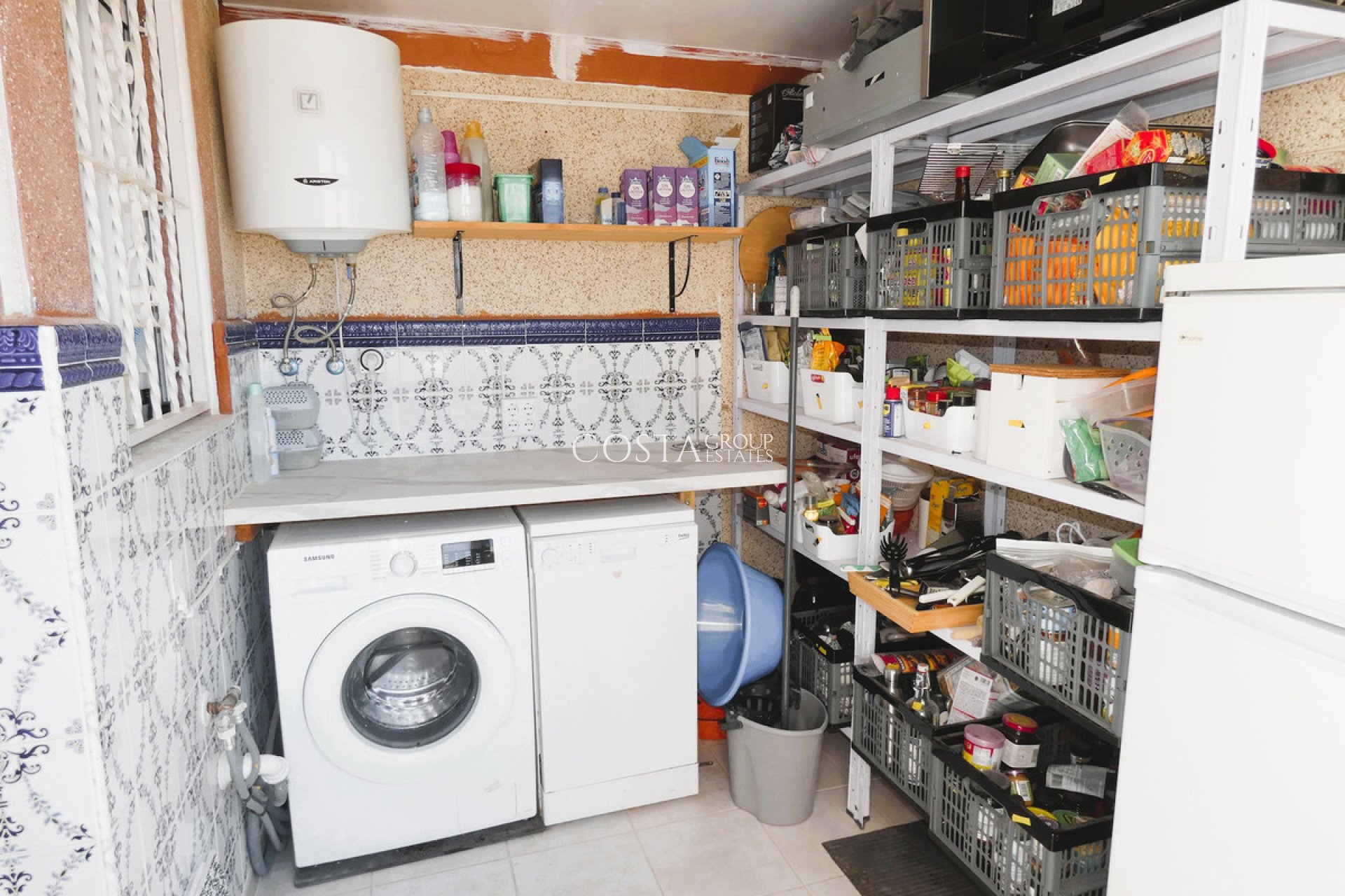 Resale - Villa -
Torrevieja - Torrevieja Centro