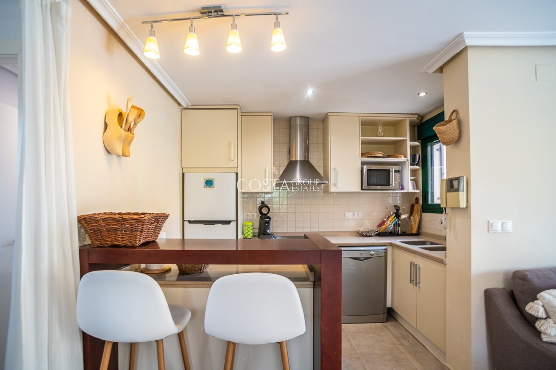 Resale - Villa -
Torrevieja - Torrevieja Centro