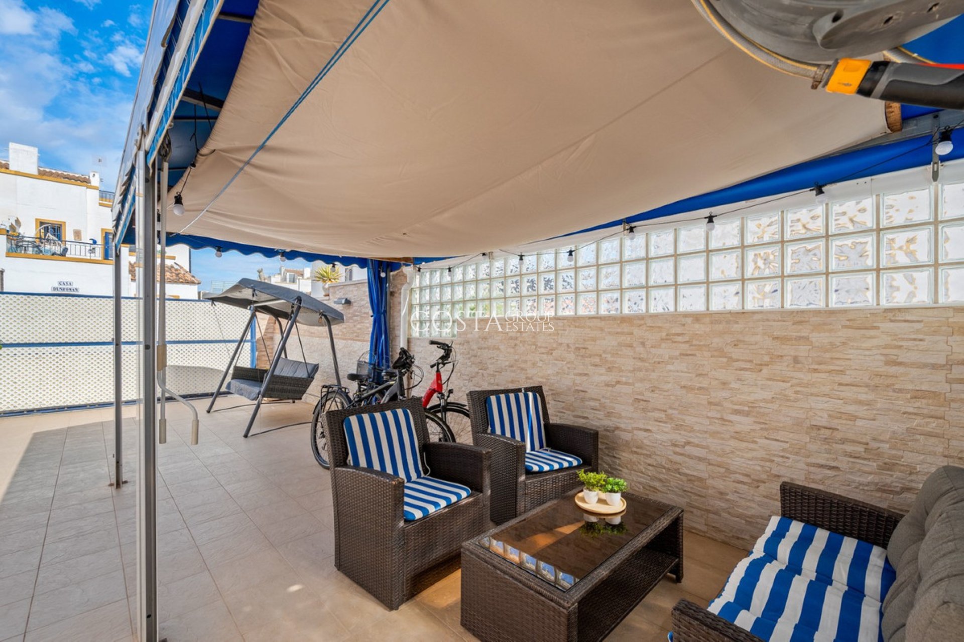 Resale - Villa -
Torrevieja - Torrevieja Centro