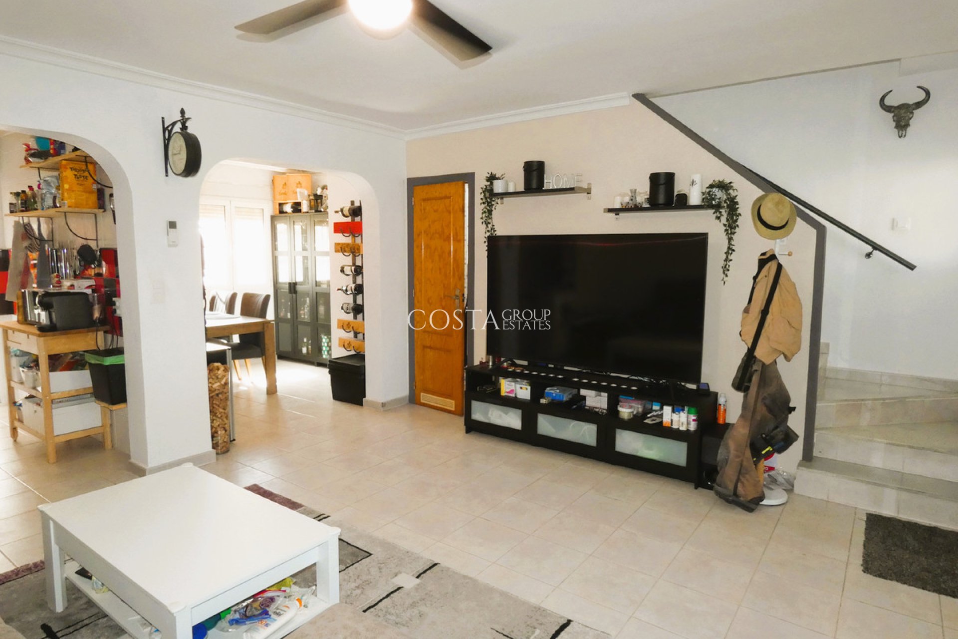 Resale - Villa -
Torrevieja