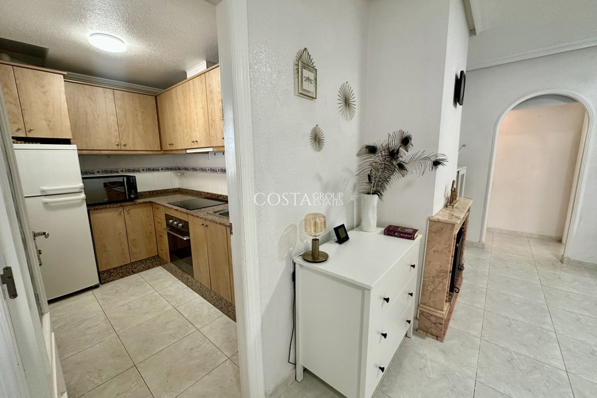 Resale - Villa -
Torrevieja