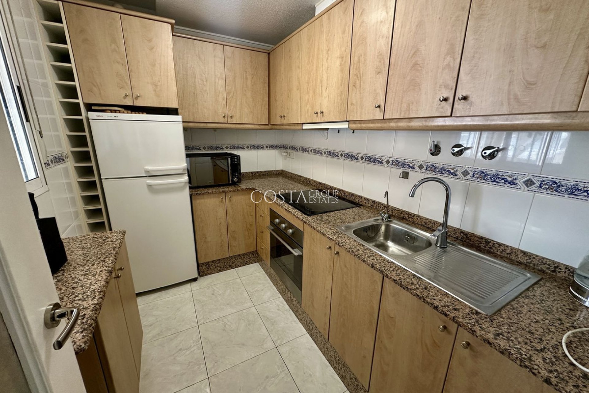 Resale - Villa -
Torrevieja