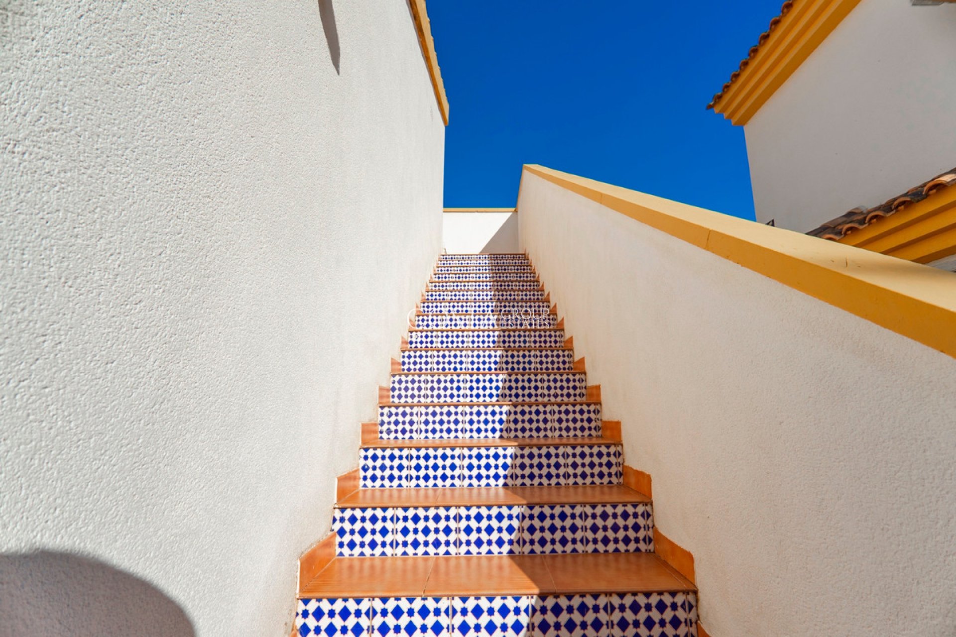 Resale - Villa -
Urbanización El Raso