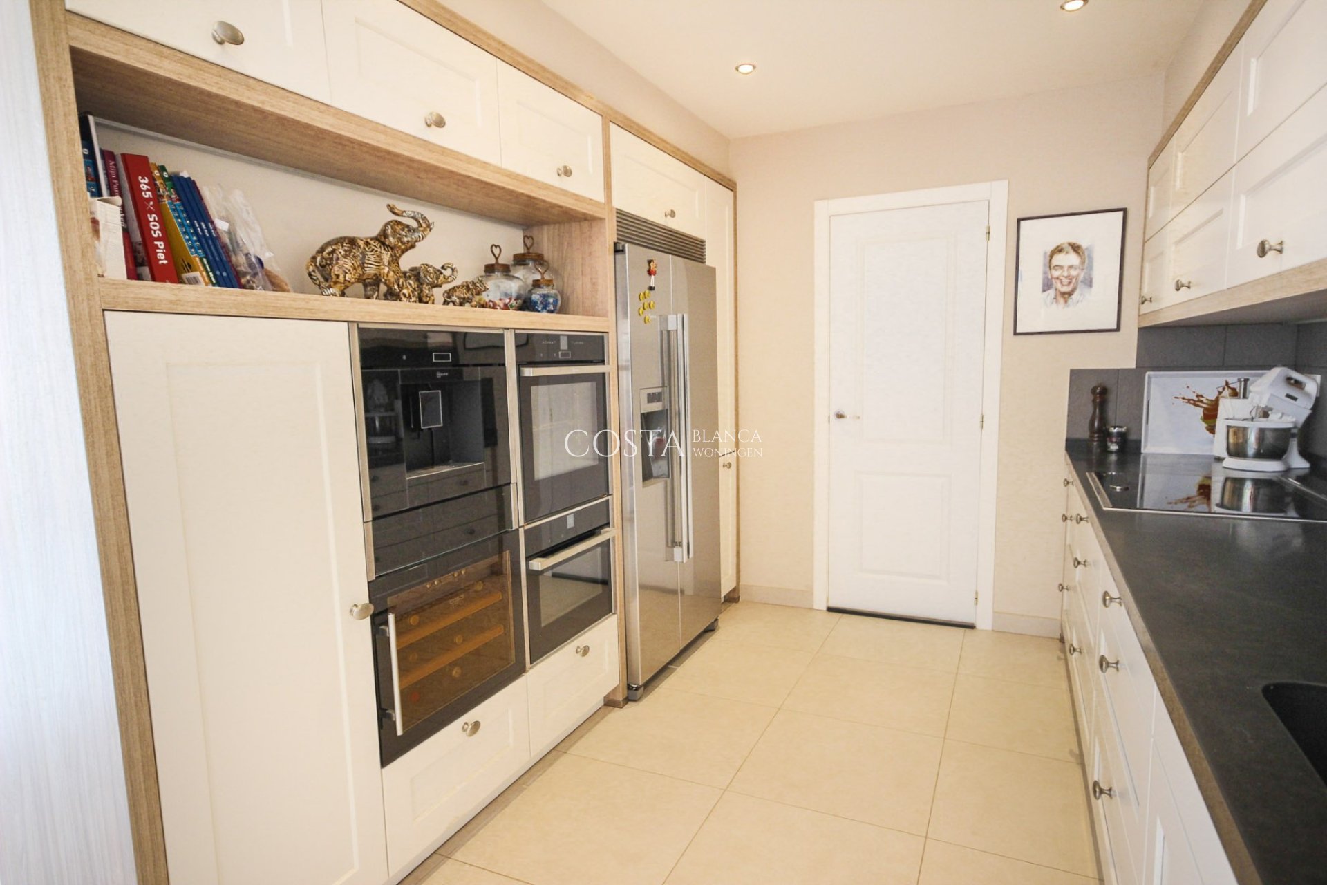 Resale - Villa -
Villajoyosa