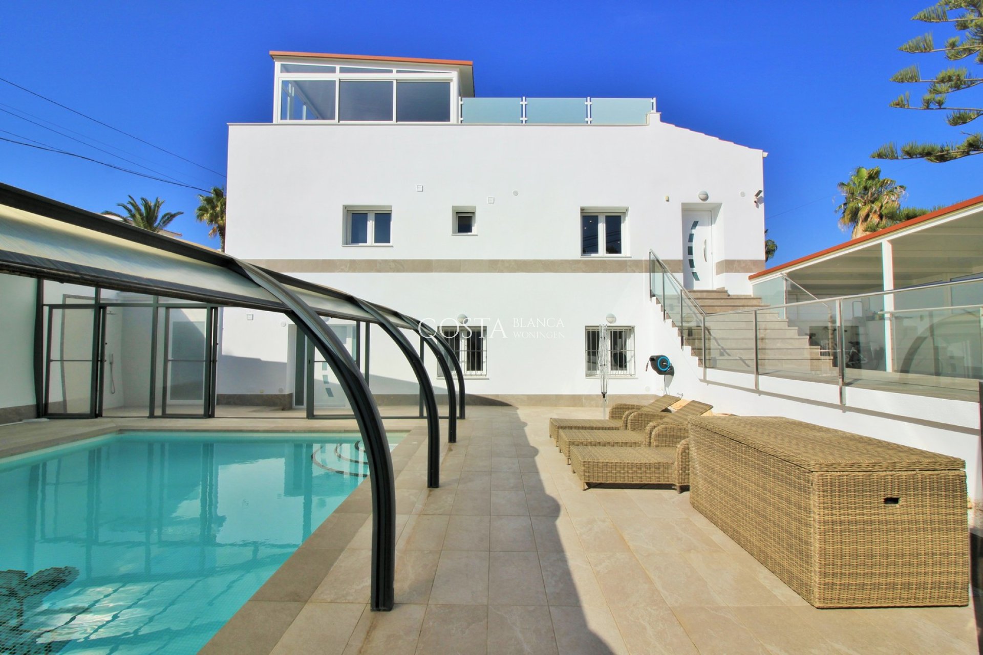 Resale - Villa -
Villamartín