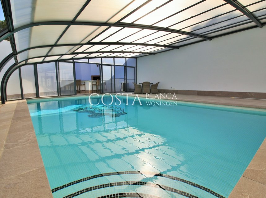 Resale - Villa -
Villamartín