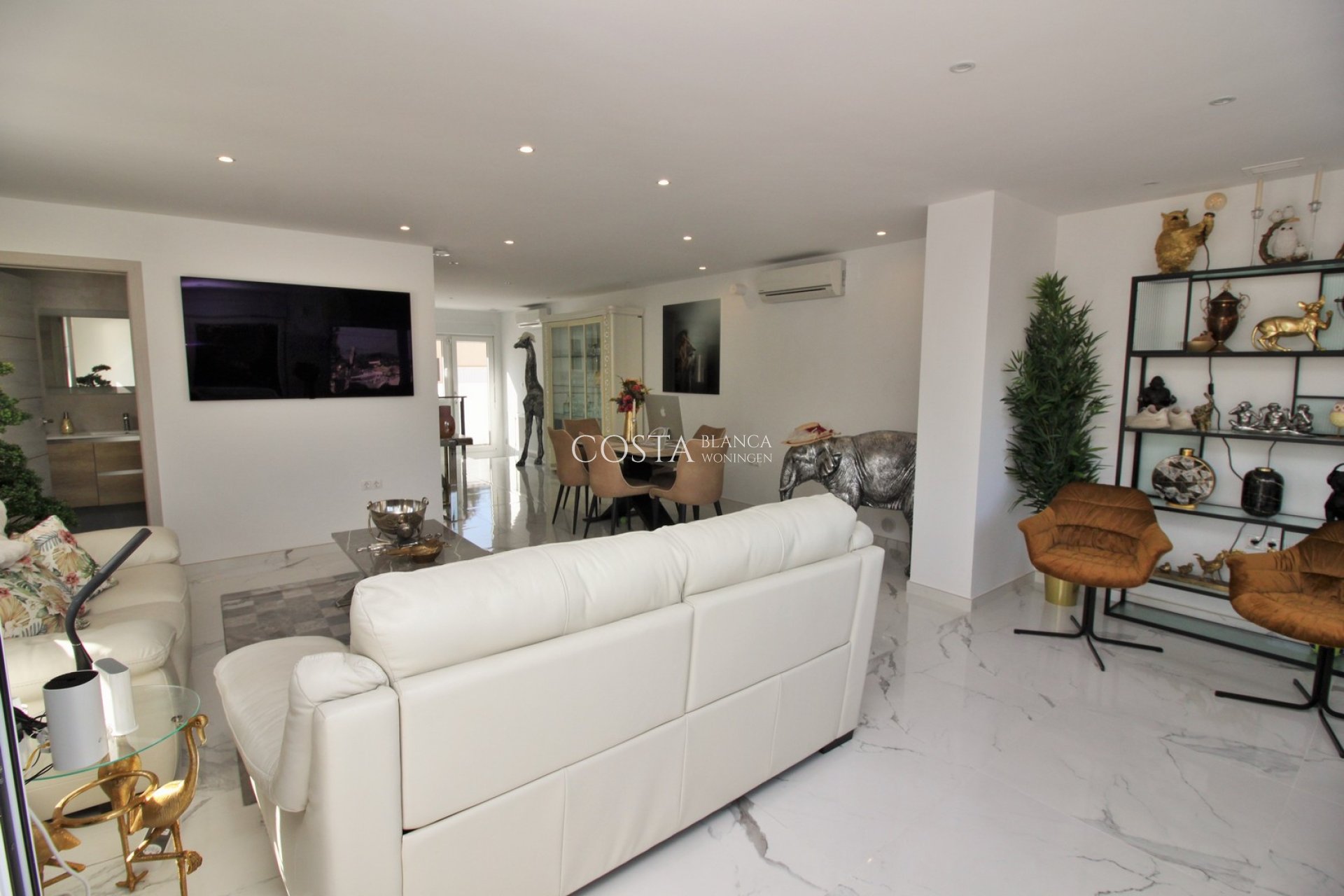 Resale - Villa -
Villamartín
