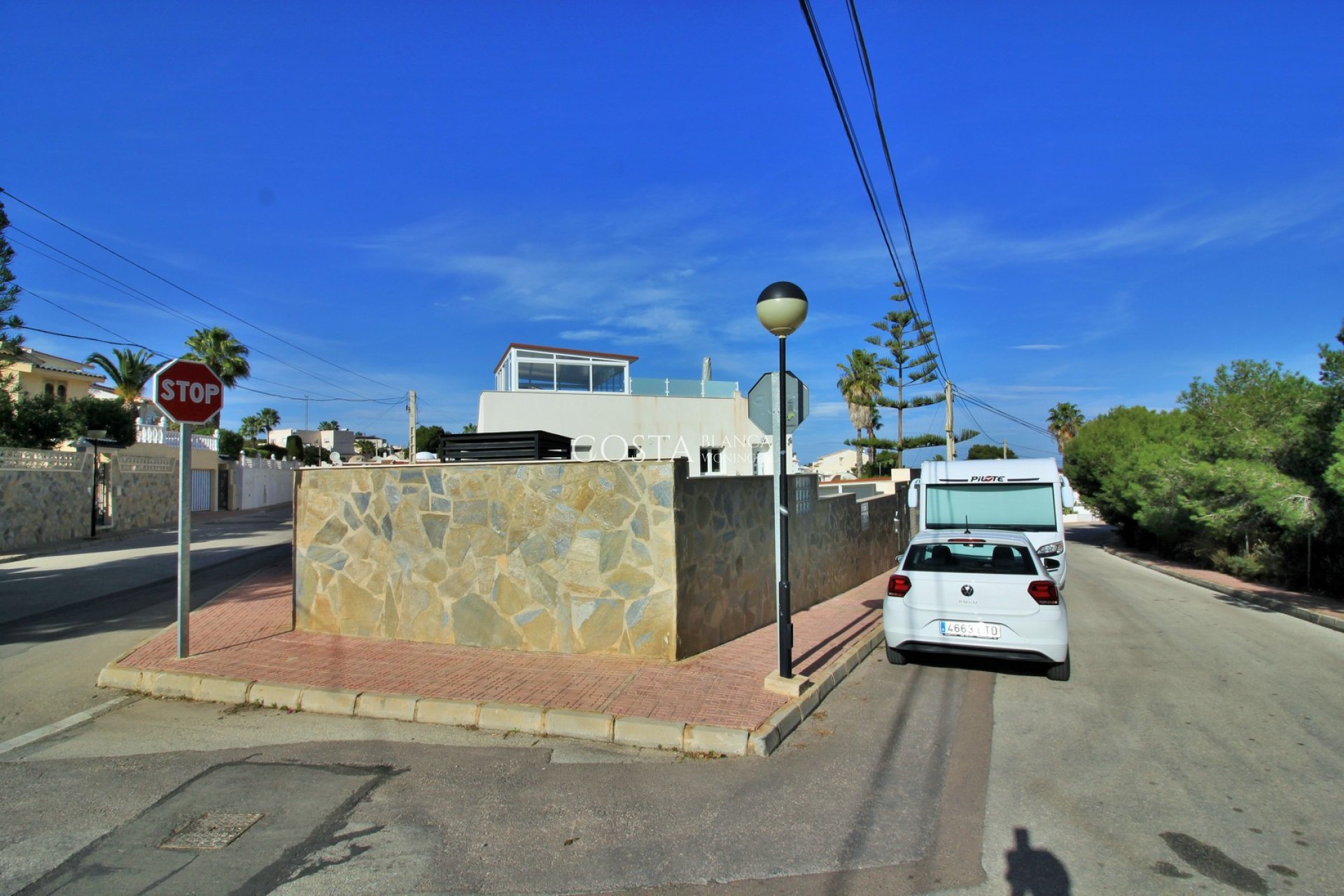Resale - Villa -
Villamartín