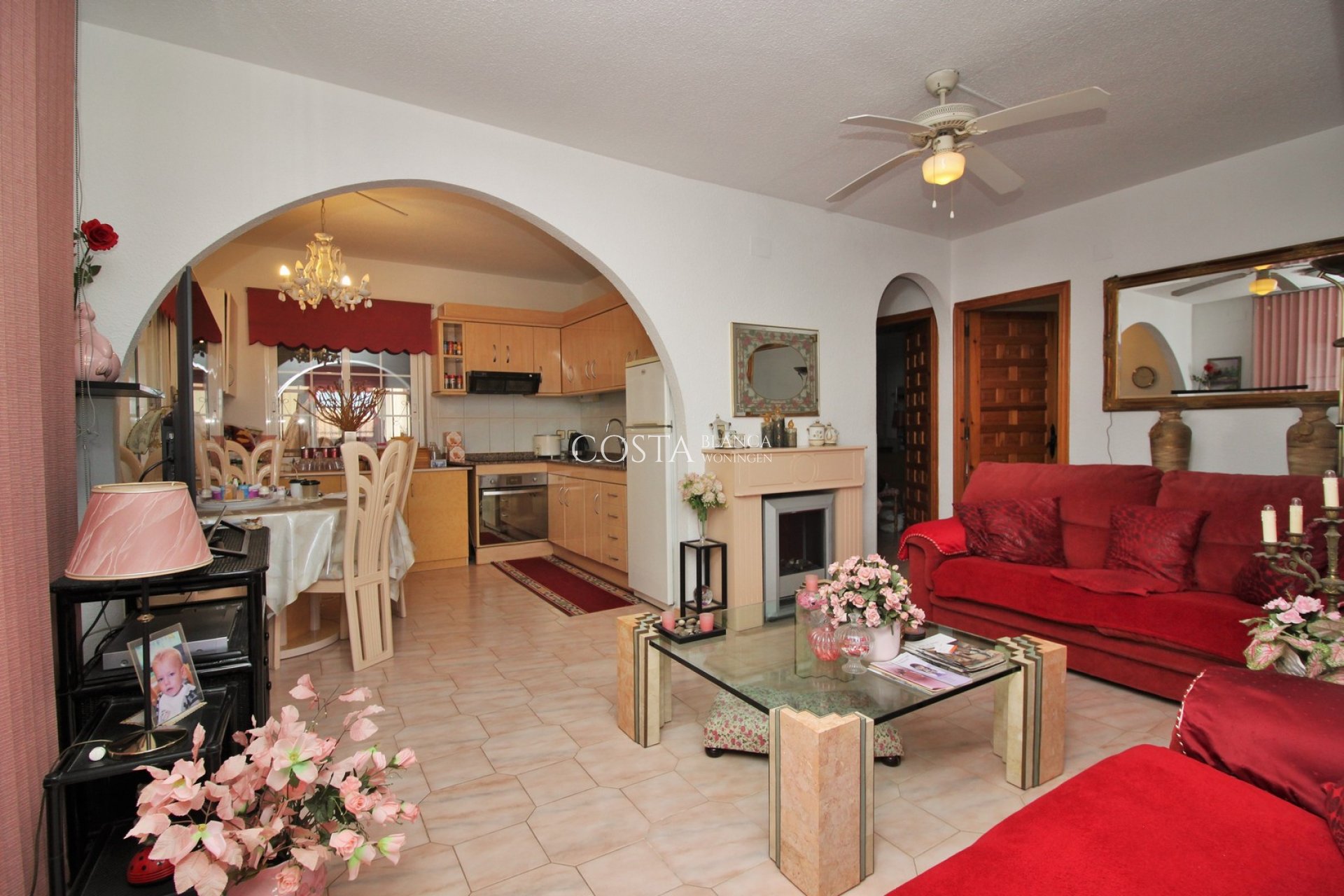 Resale - Villa -
Villamartín