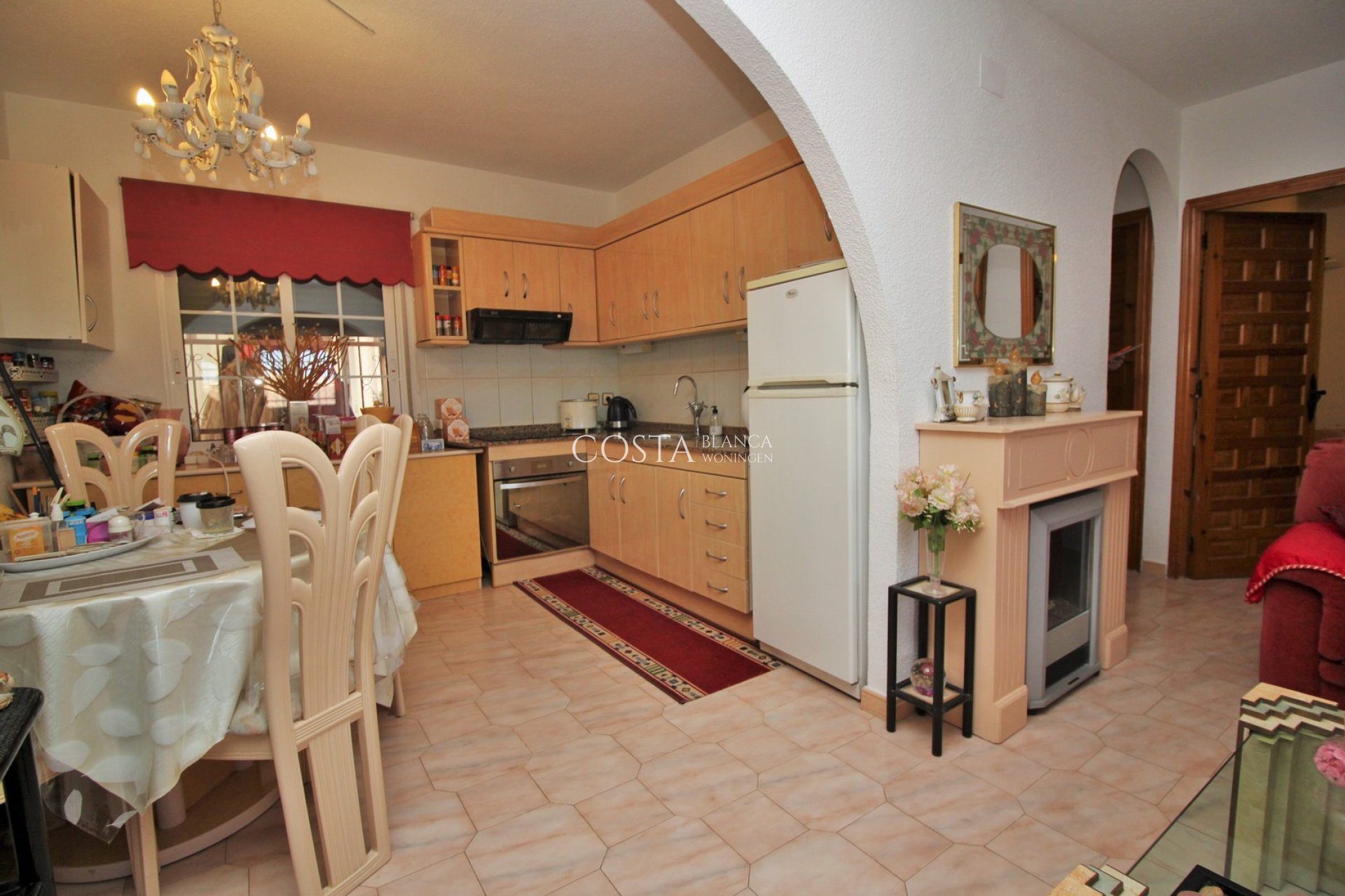 Resale - Villa -
Villamartín