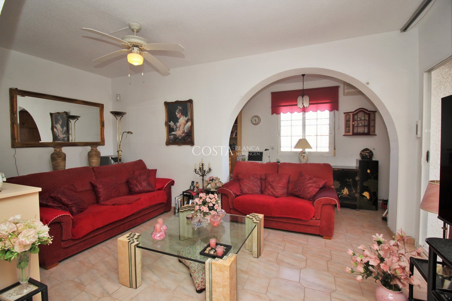 Resale - Villa -
Villamartín