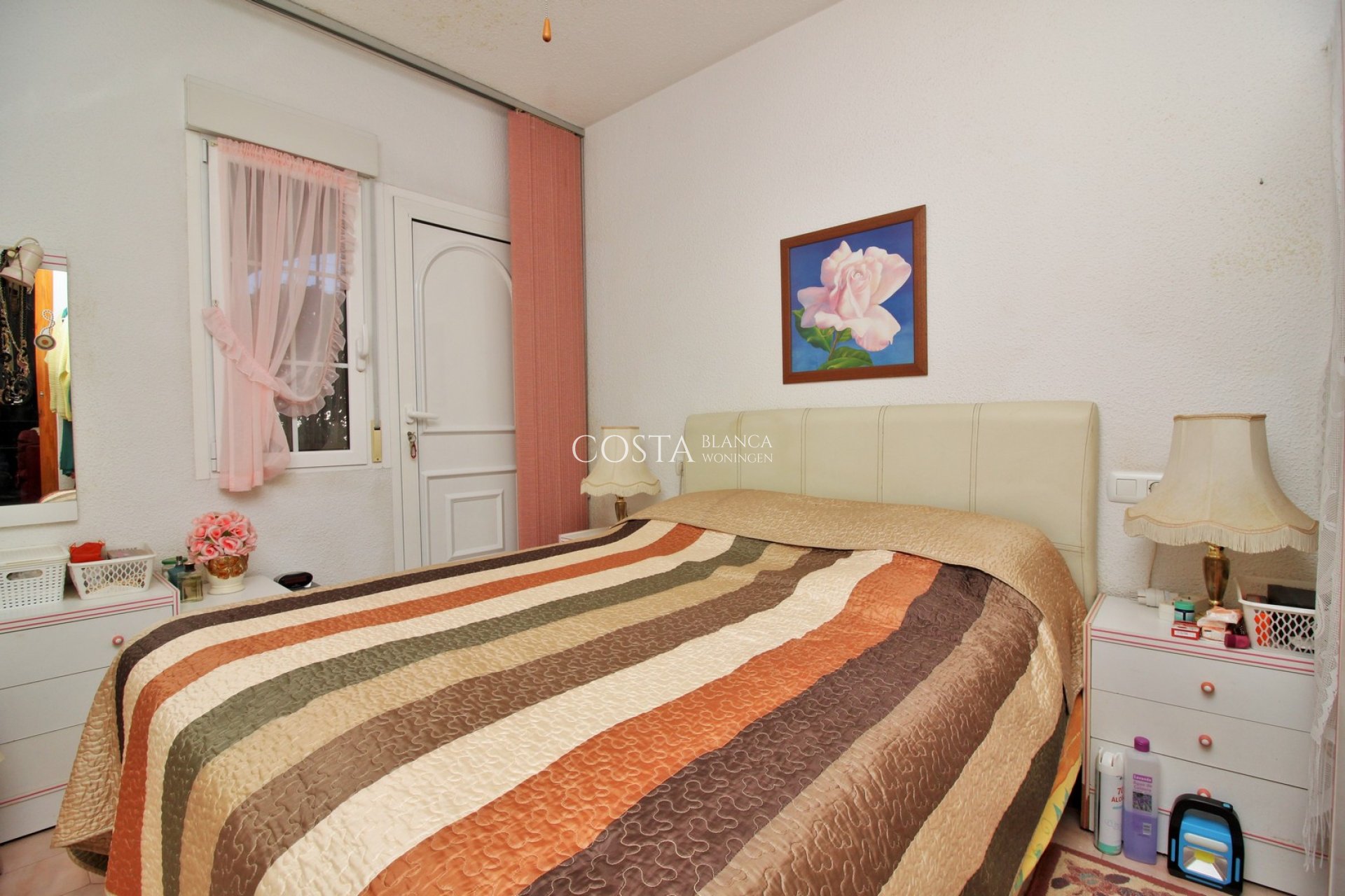 Resale - Villa -
Villamartín