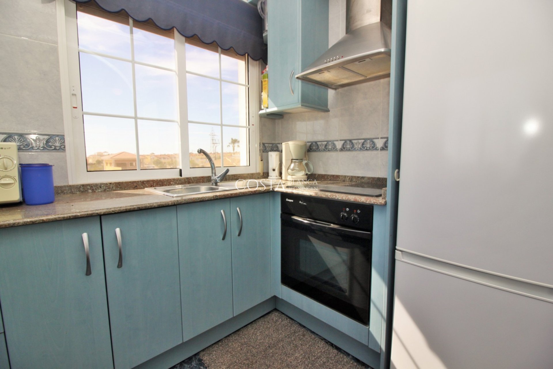 Resale - Villa -
Villamartín