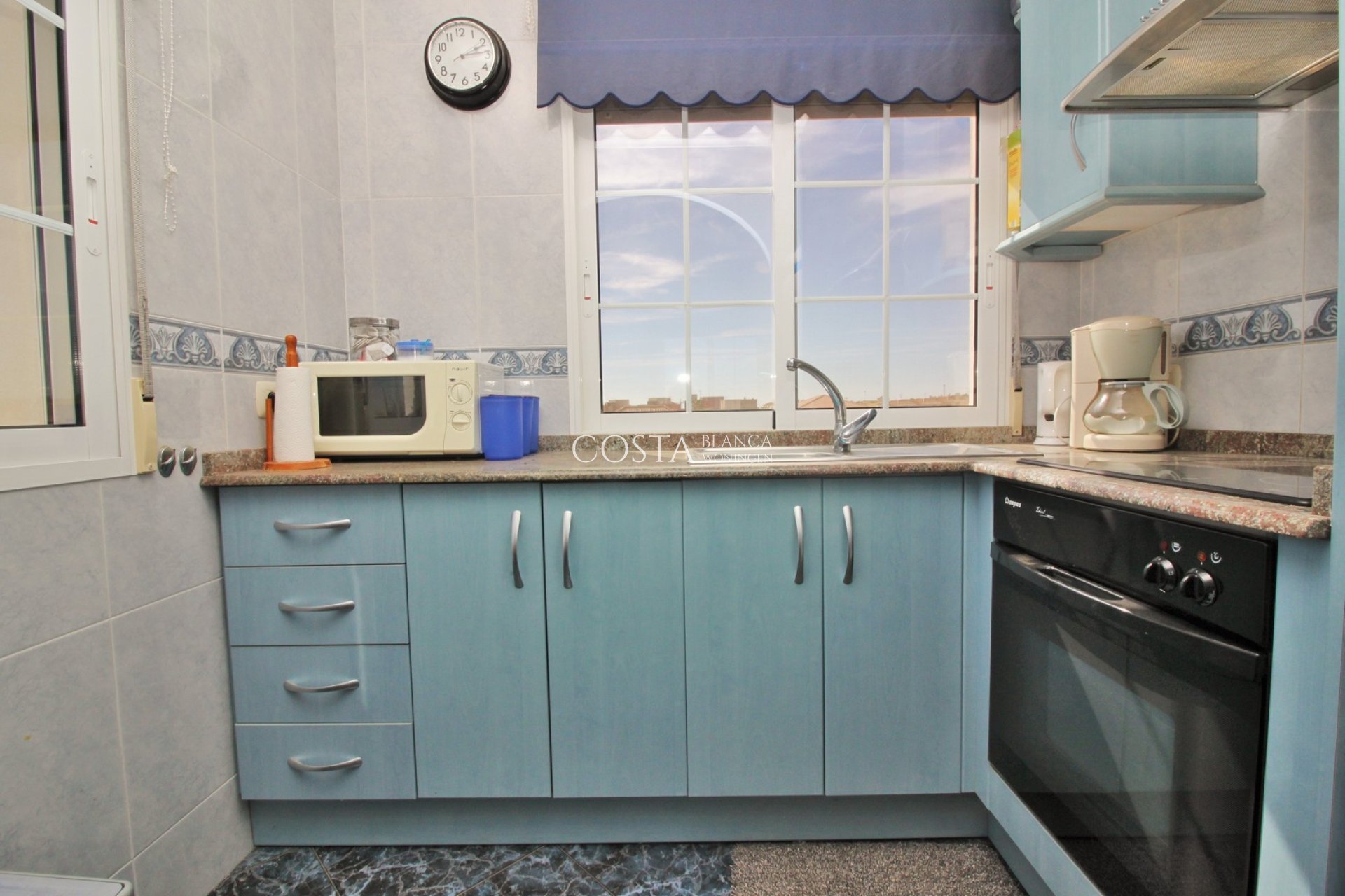 Resale - Villa -
Villamartín