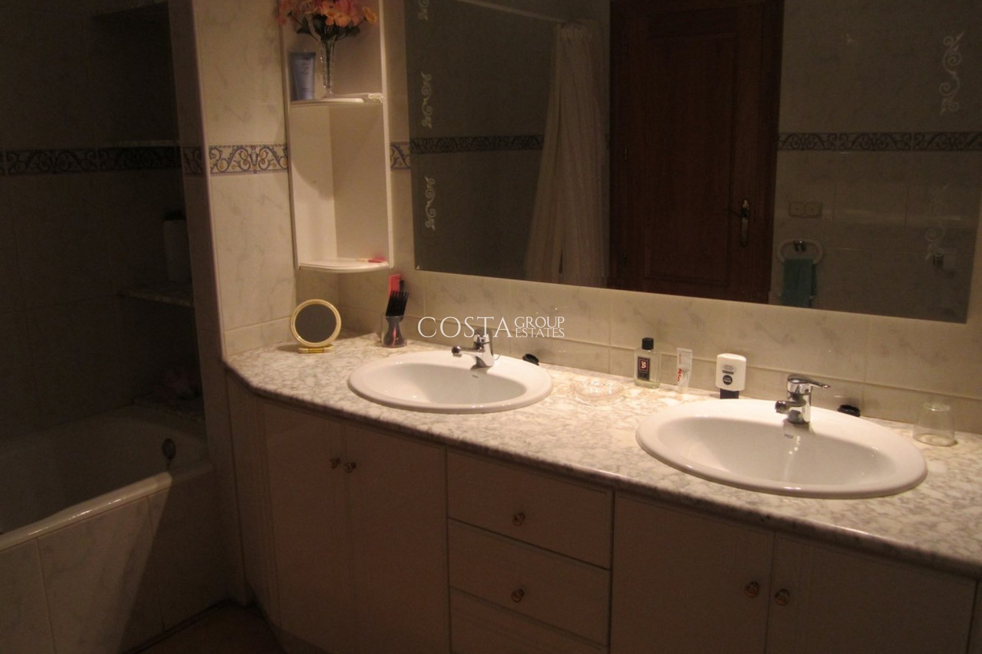 Resale - Villa -
Yecla - Yecla Centro