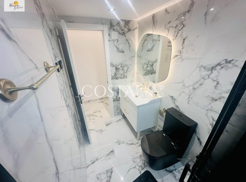 Revente - Apartments -
Alicante - Alicante Centro
