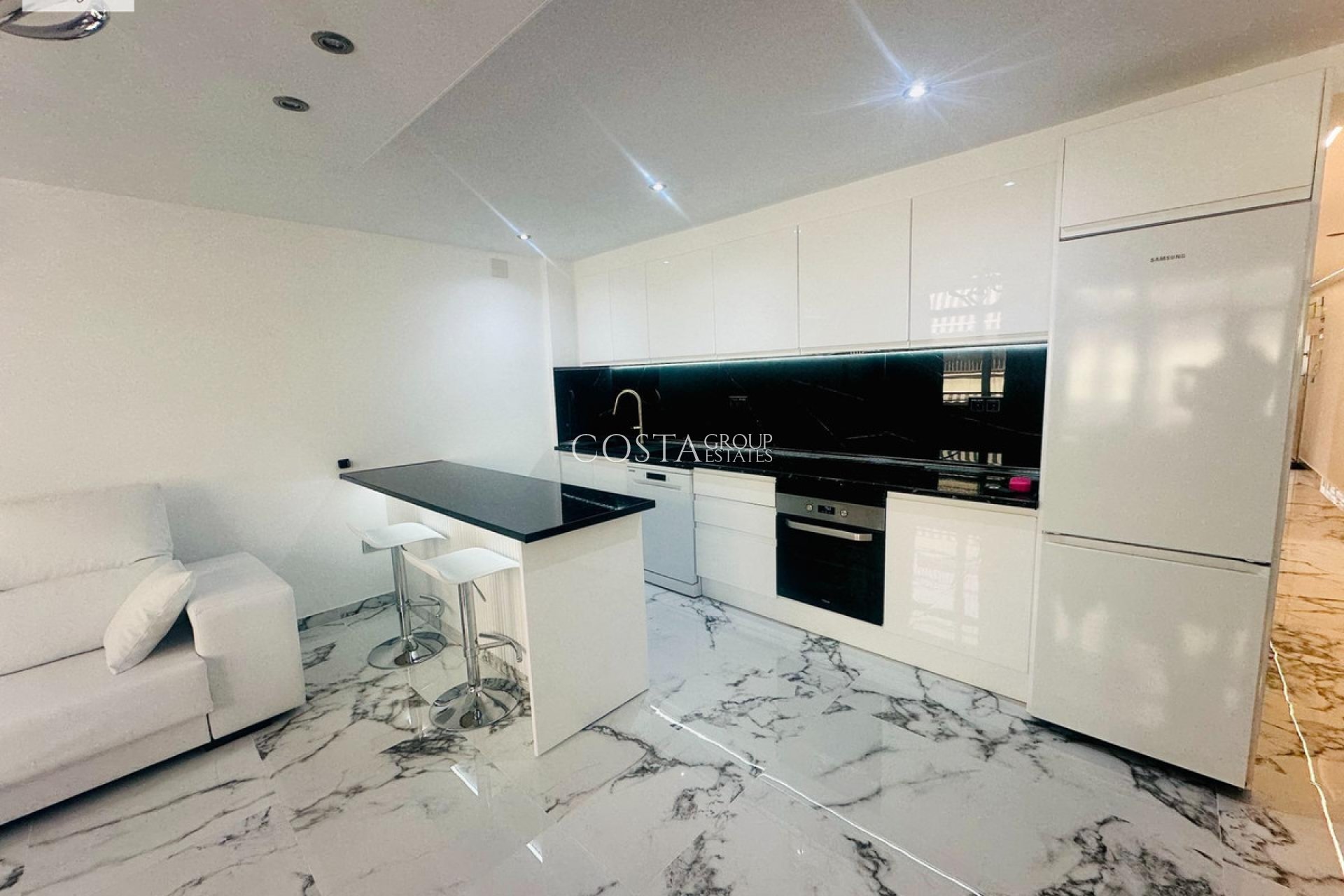 Revente - Apartments -
Alicante - Alicante Centro