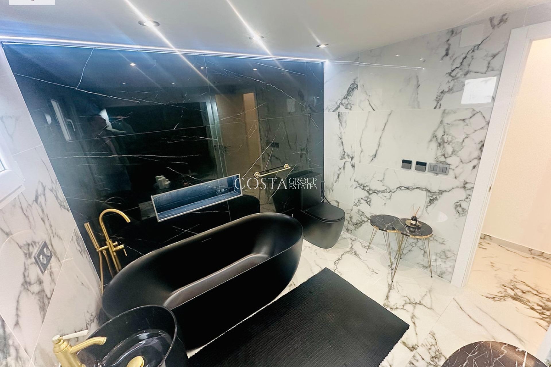 Revente - Apartments -
Alicante - Alicante Centro