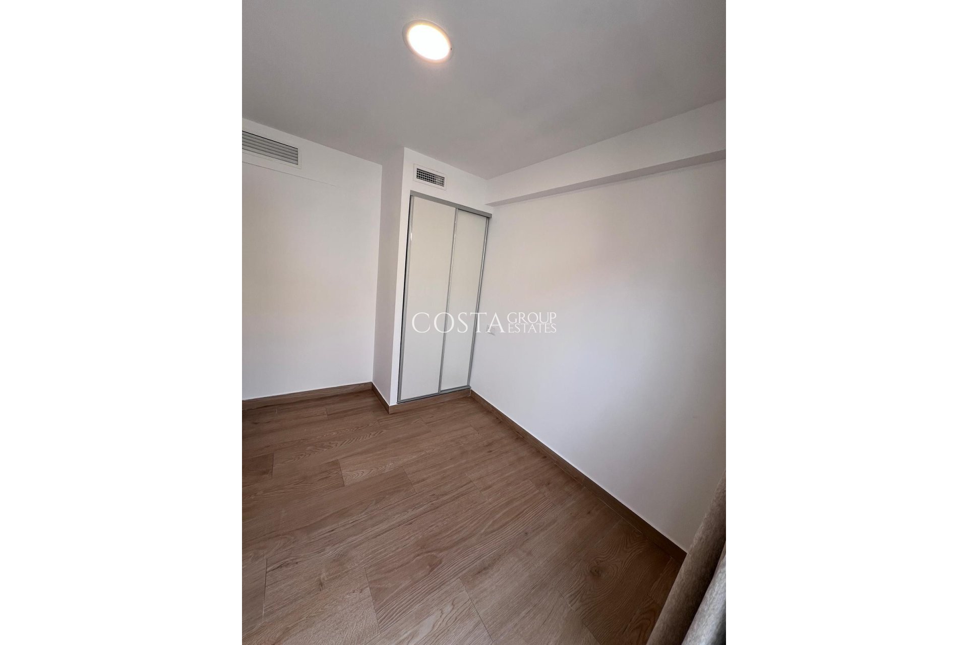 Revente - Apartments -
Alicante - Alicante Centro