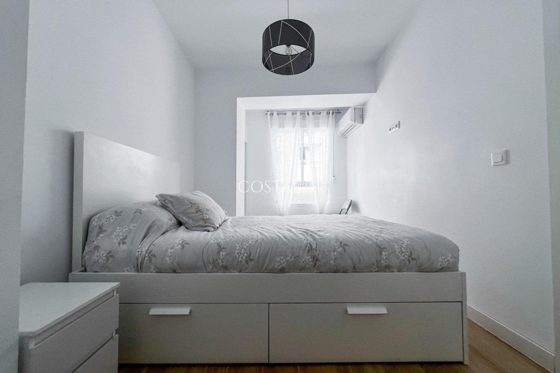 Revente - Apartments -
Alicante - Alicante Centro