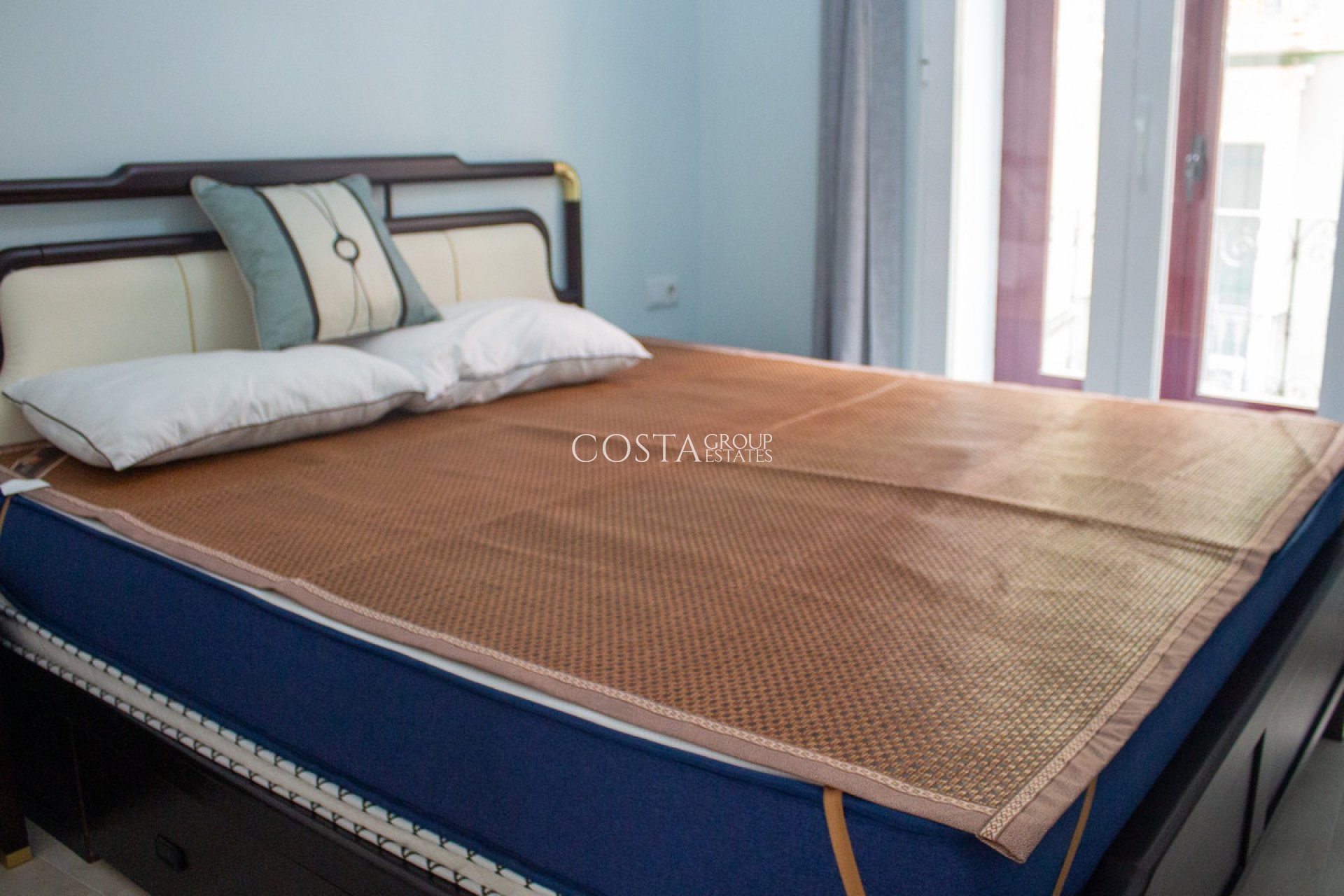 Revente - Apartments -
Alicante - Alicante Centro