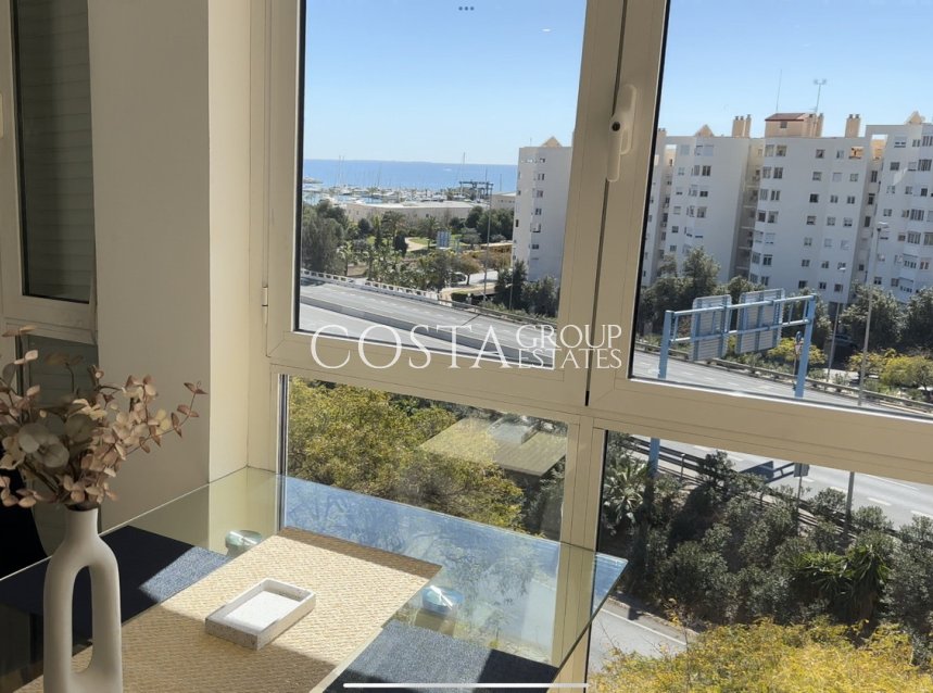 Revente - Apartments -
Alicante - Alicante Centro