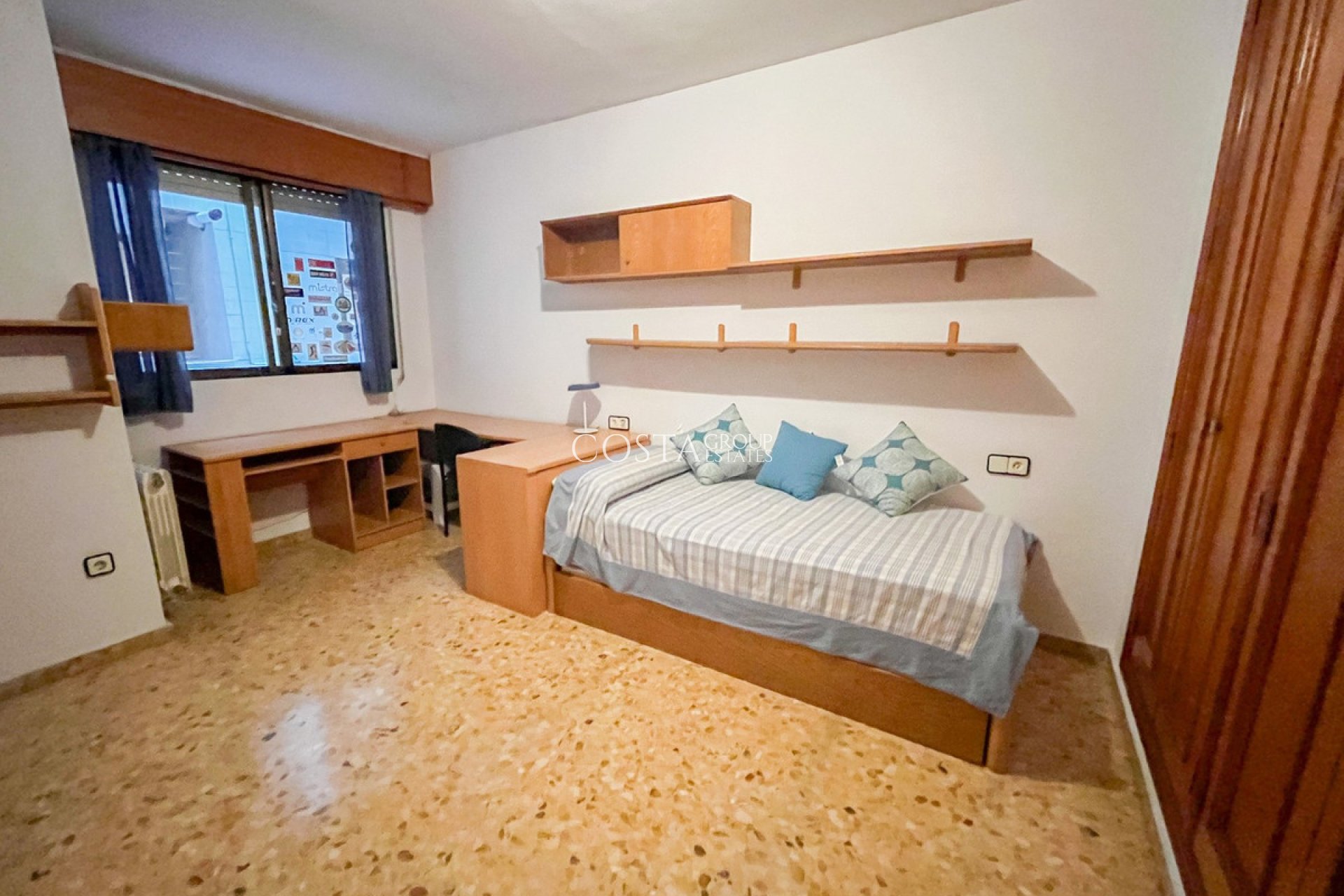 Revente - Apartments -
Alicante - Alicante Centro