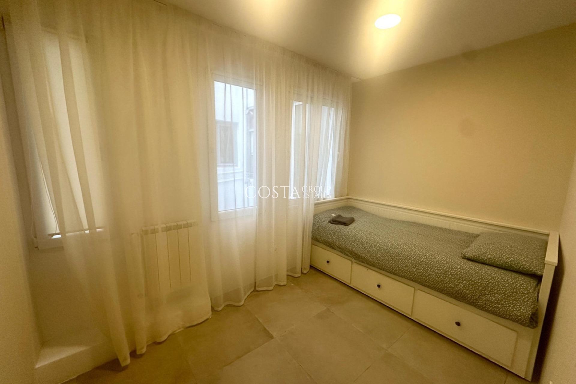 Revente - Apartments -
Alicante - Alicante Centro