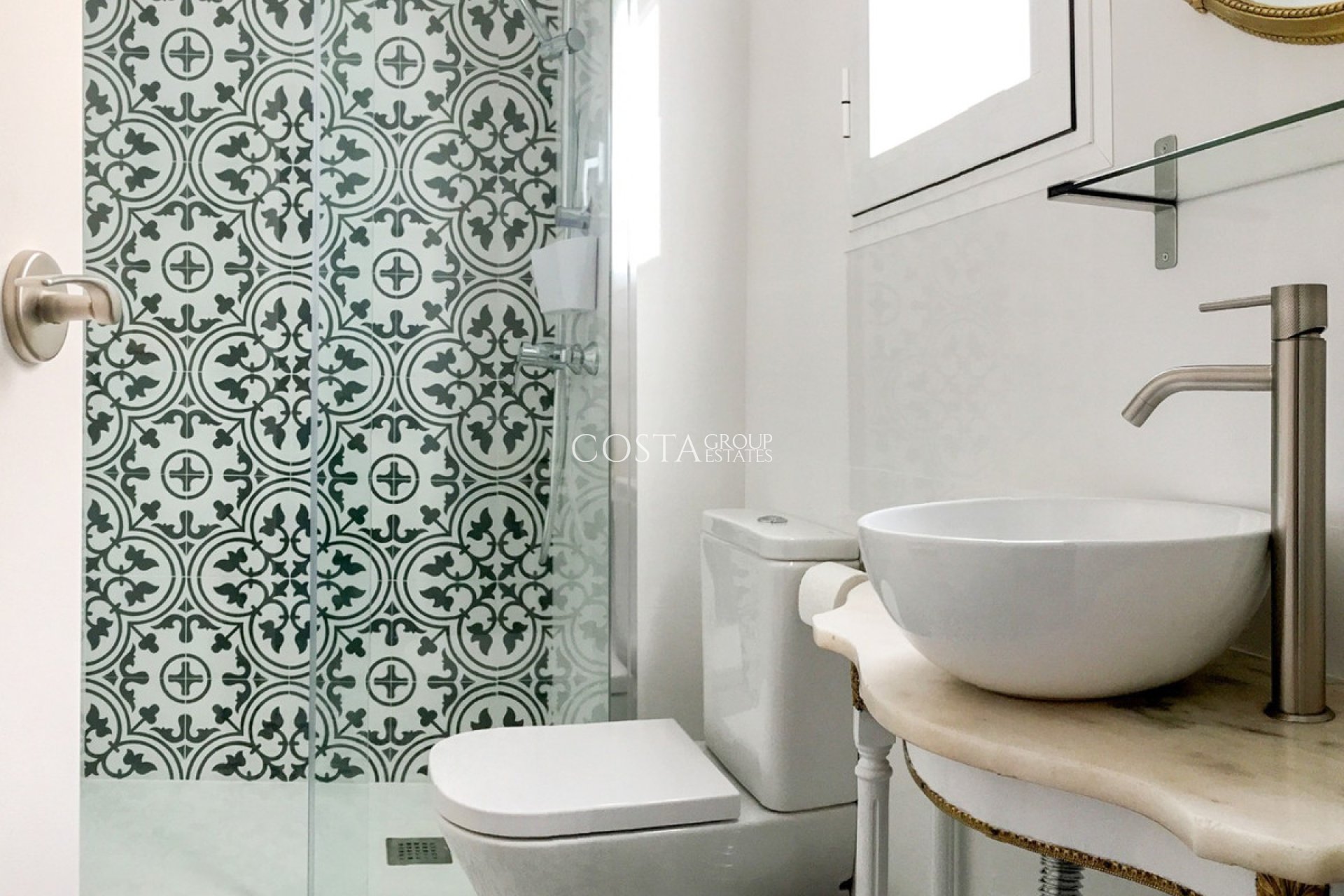 Revente - Apartments -
Alicante - Alicante Centro