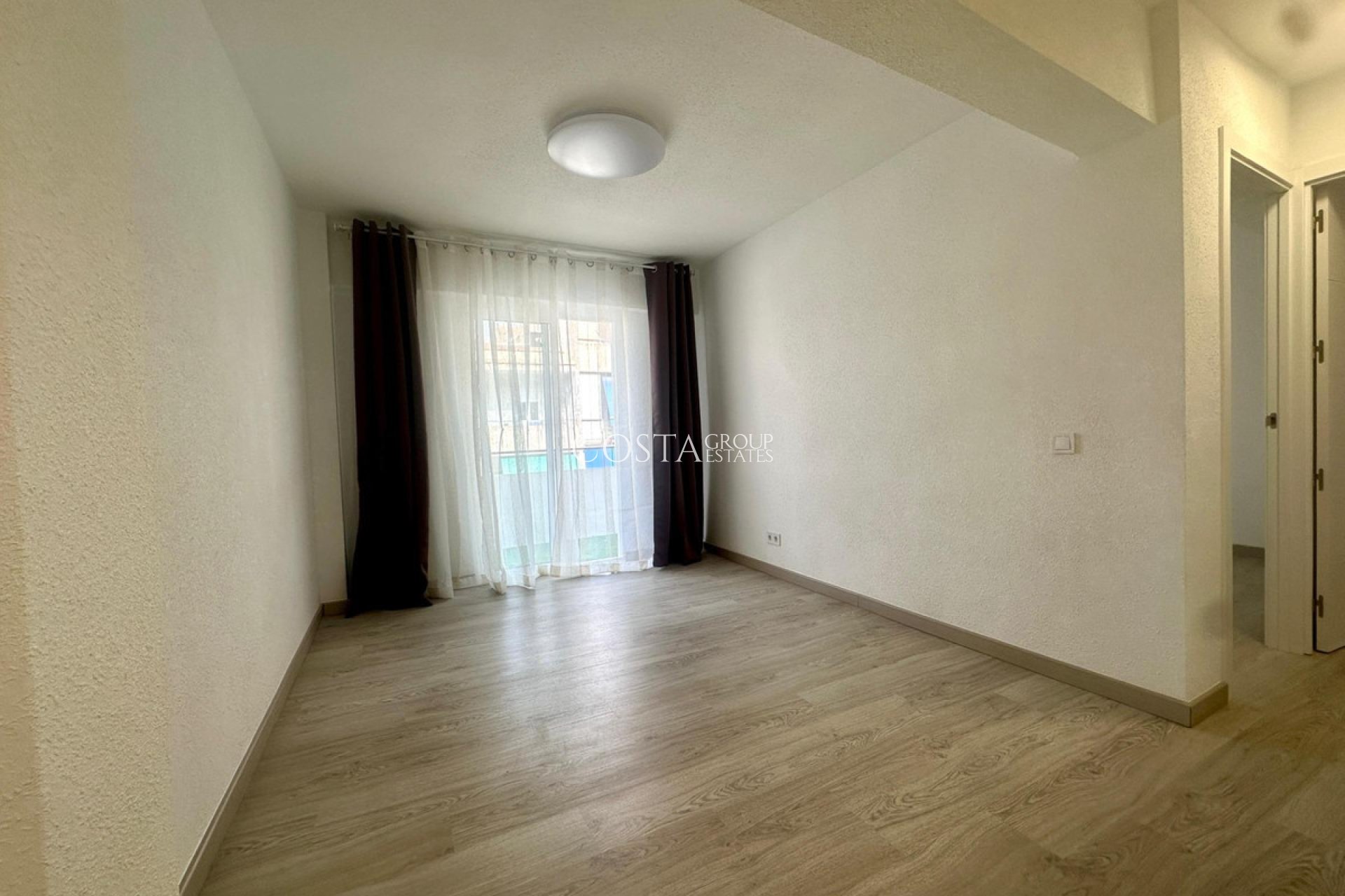 Revente - Apartments -
Alicante - Alicante Centro