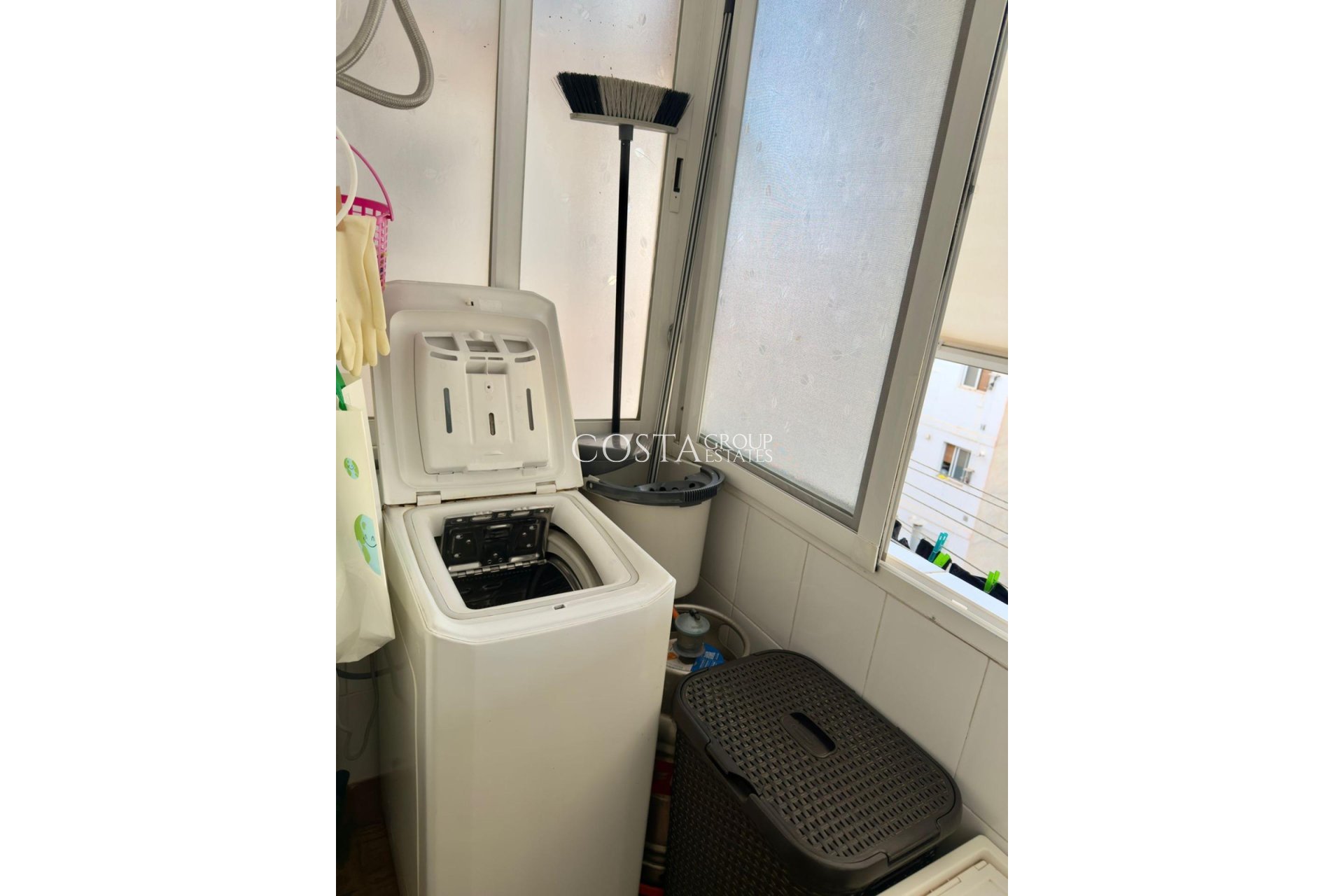 Revente - Apartments -
Alicante - Alicante Centro