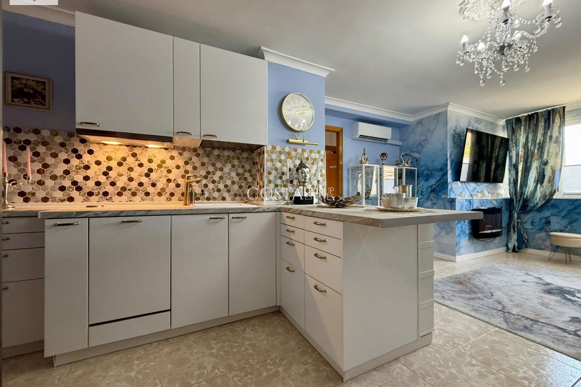 Revente - Apartments -
Alicante - Alicante Centro