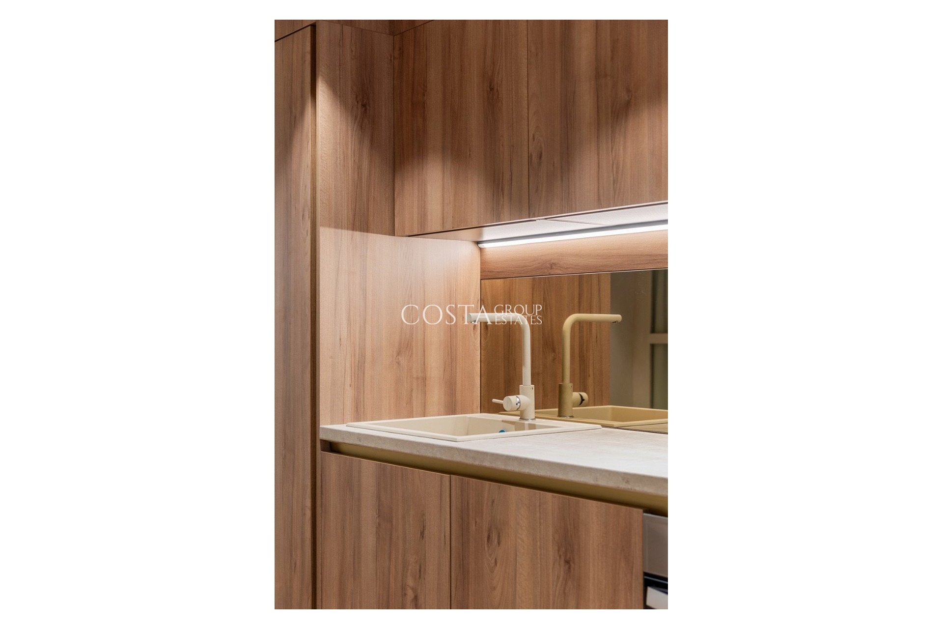 Revente - Apartments -
Alicante - Alicante Centro