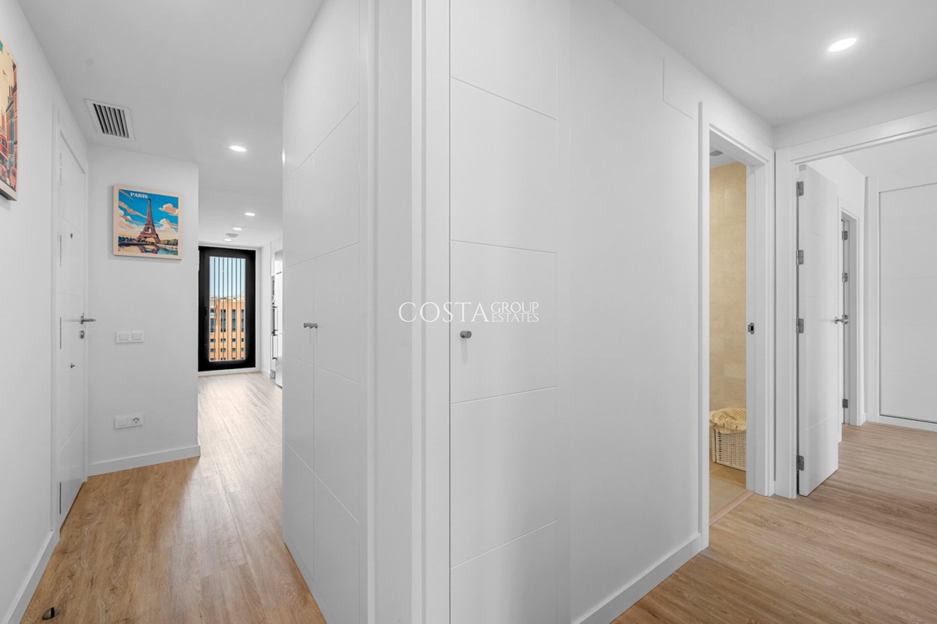 Revente - Apartments -
Alicante - Alicante Centro