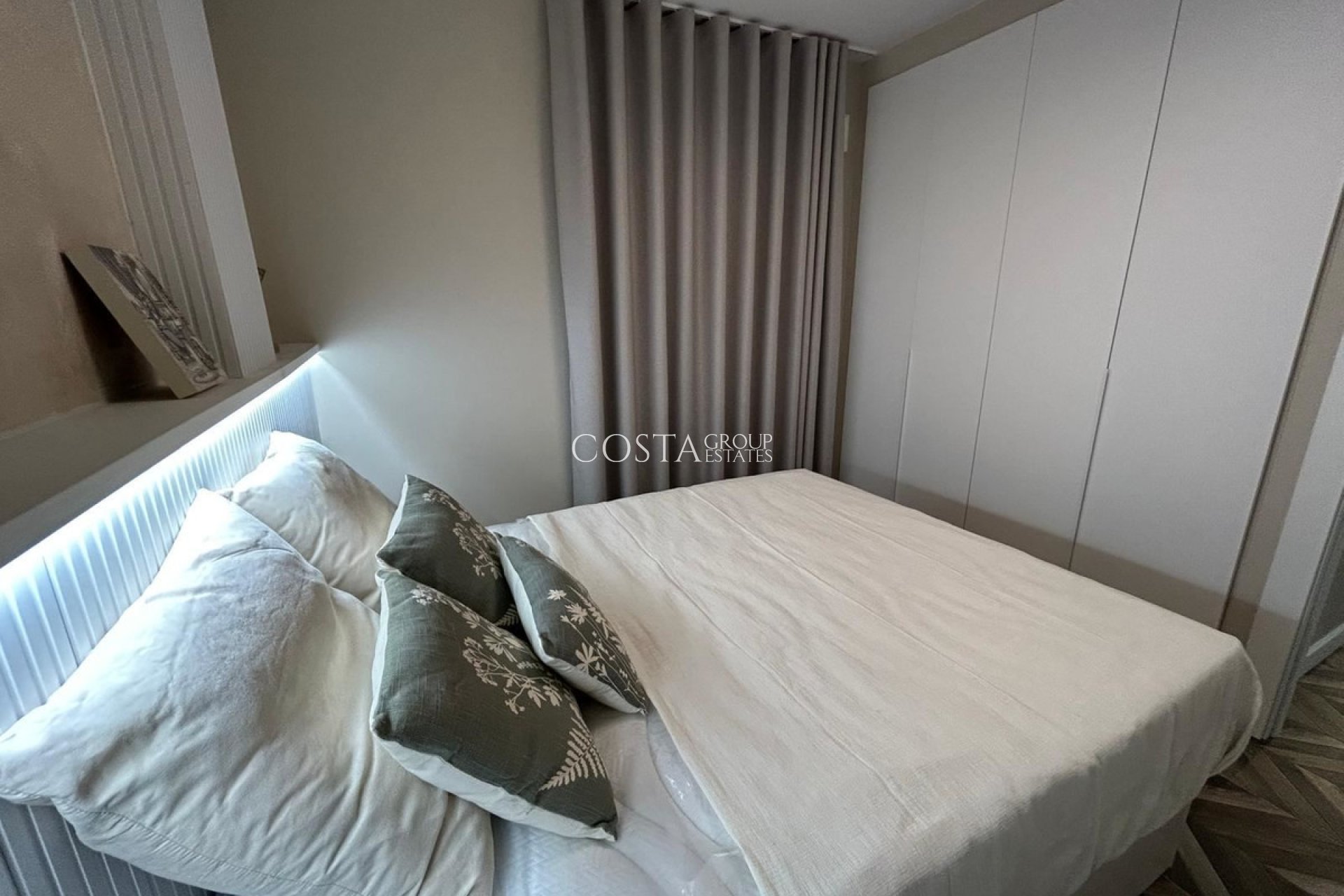 Revente - Apartments -
Alicante City - Alicante City Centro
