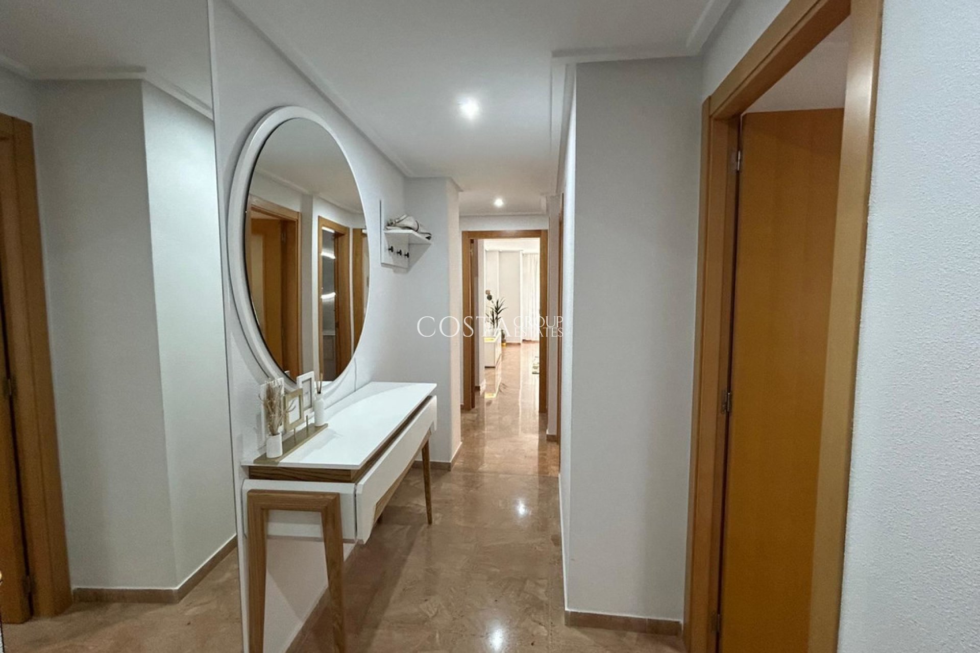 Revente - Apartments -
Alicante City - Alicante City Centro